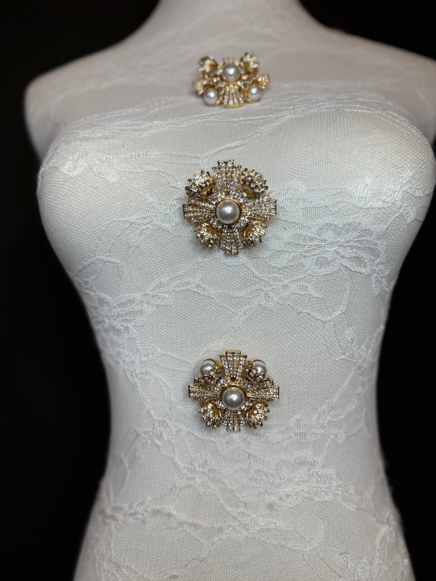 Brooch Rhinestone Crystal Brooch Jewel Brooch, Stunning Brooch, Wedding, Bridal, Sash, Pin on Brooch, Gold, Silver, Elegant, Dress, Blazer