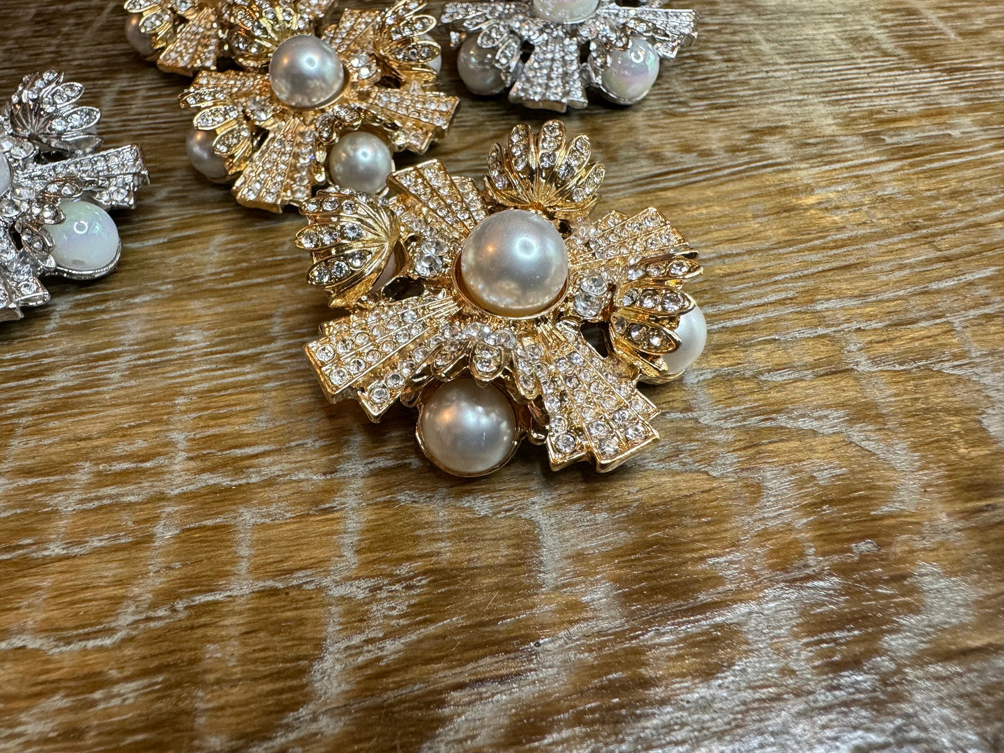 Brooch Rhinestone 2” Crystal Brooch Jewel Brooch, Stunning Brooch, Wedding, Bridal, Sash, Pin on, Gold, Silver, Elegant, Dress, Blazer