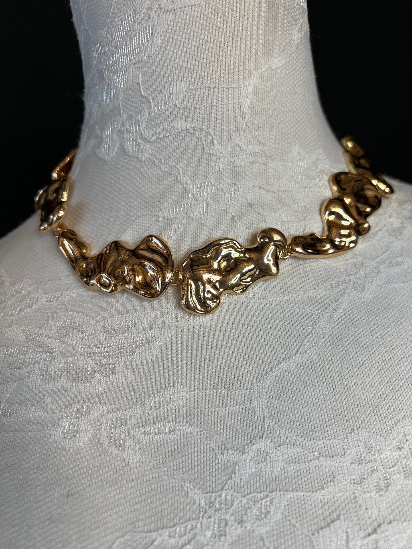 Gold Hammered Necklace FAN Accessory, Hammered Necklace, Gift, Fashion Necklace