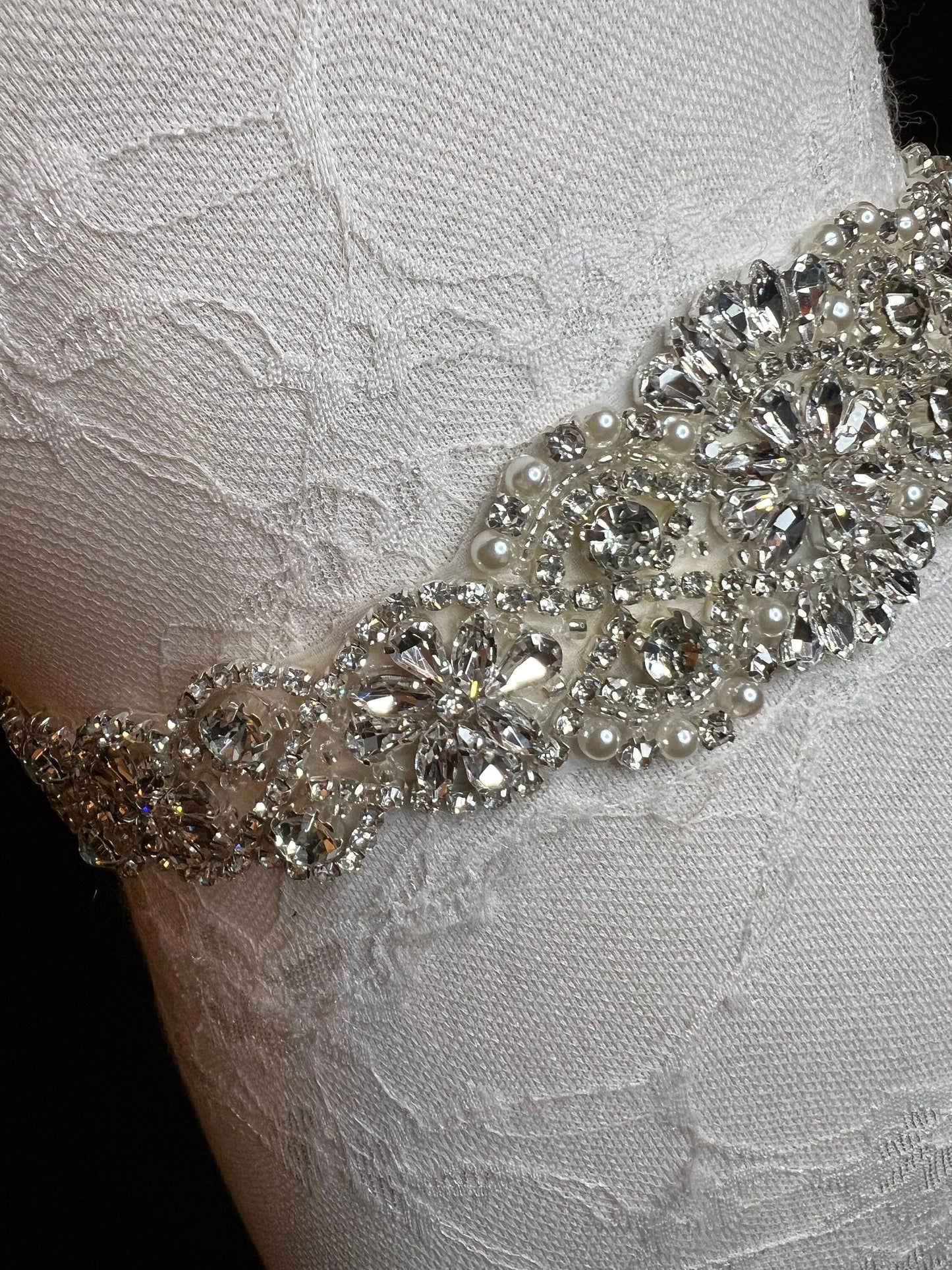 Wedding Belt, Bridal Belt, Sash Belt, Crystal Rhinestone, Cream Ribbon