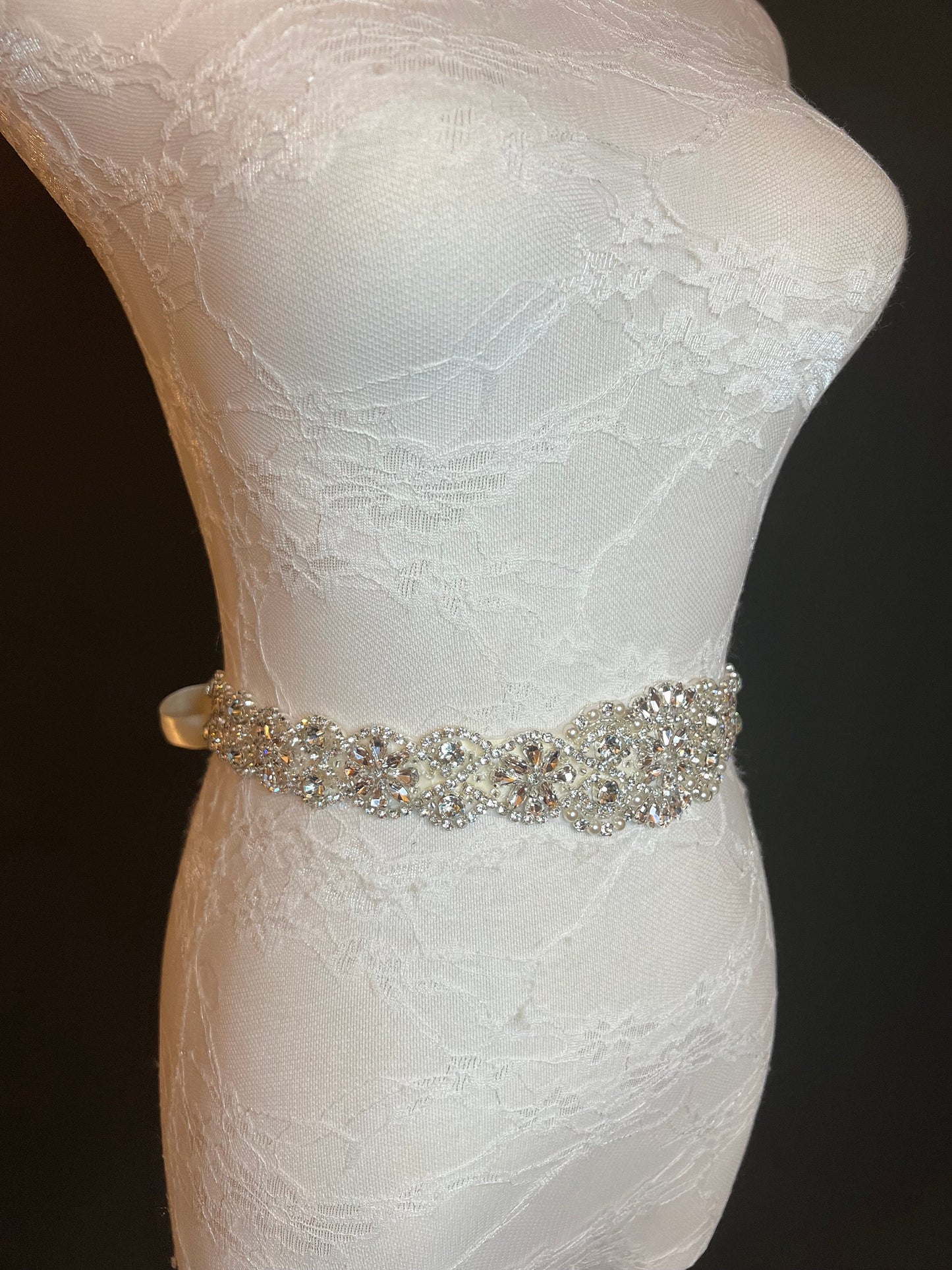 Wedding Belt, Bridal Belt, Sash Belt, Crystal Rhinestone, Cream Ribbon