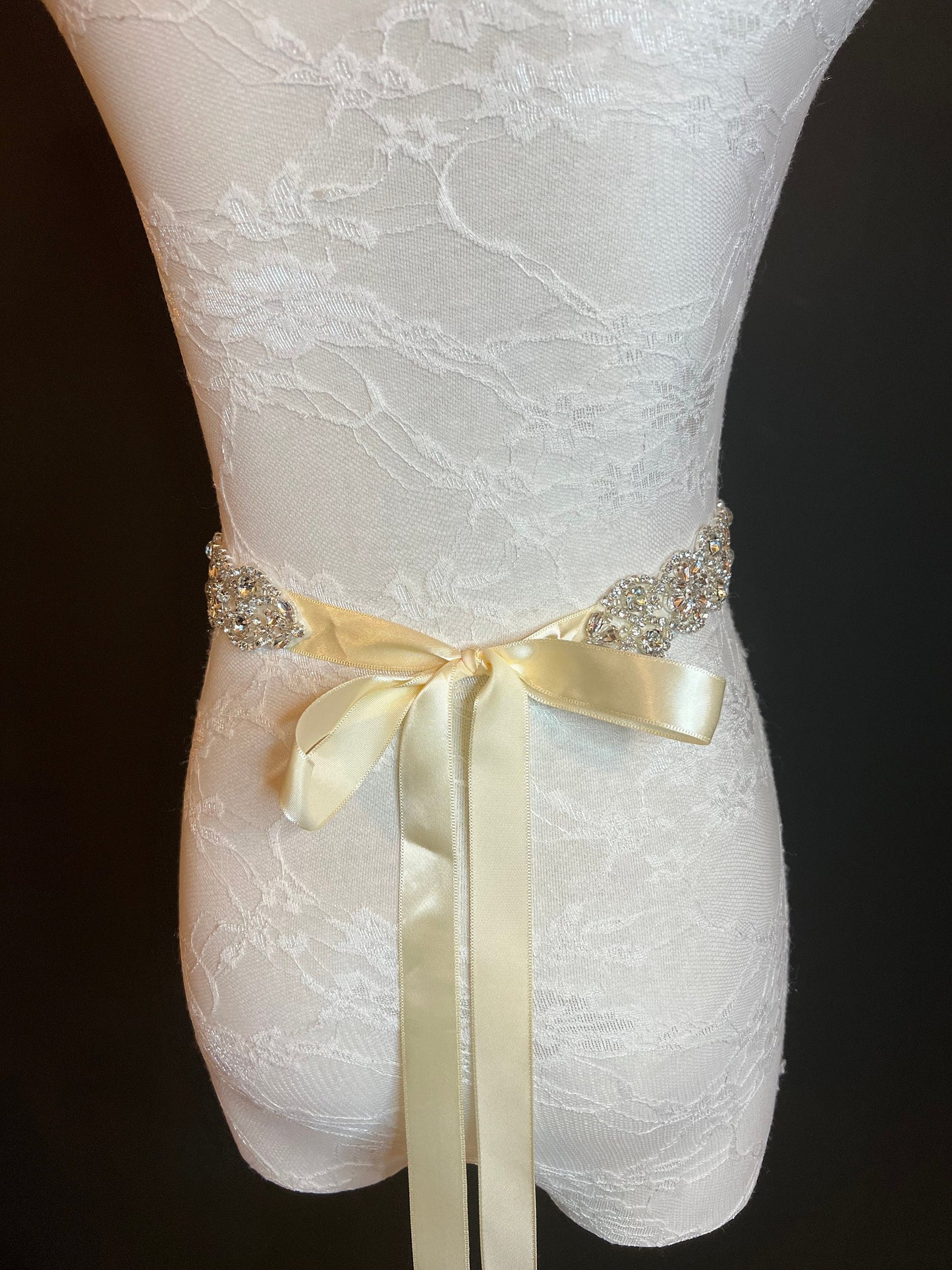 Wedding Belt, Bridal Belt, Sash Belt, Crystal Rhinestone, Cream Ribbon