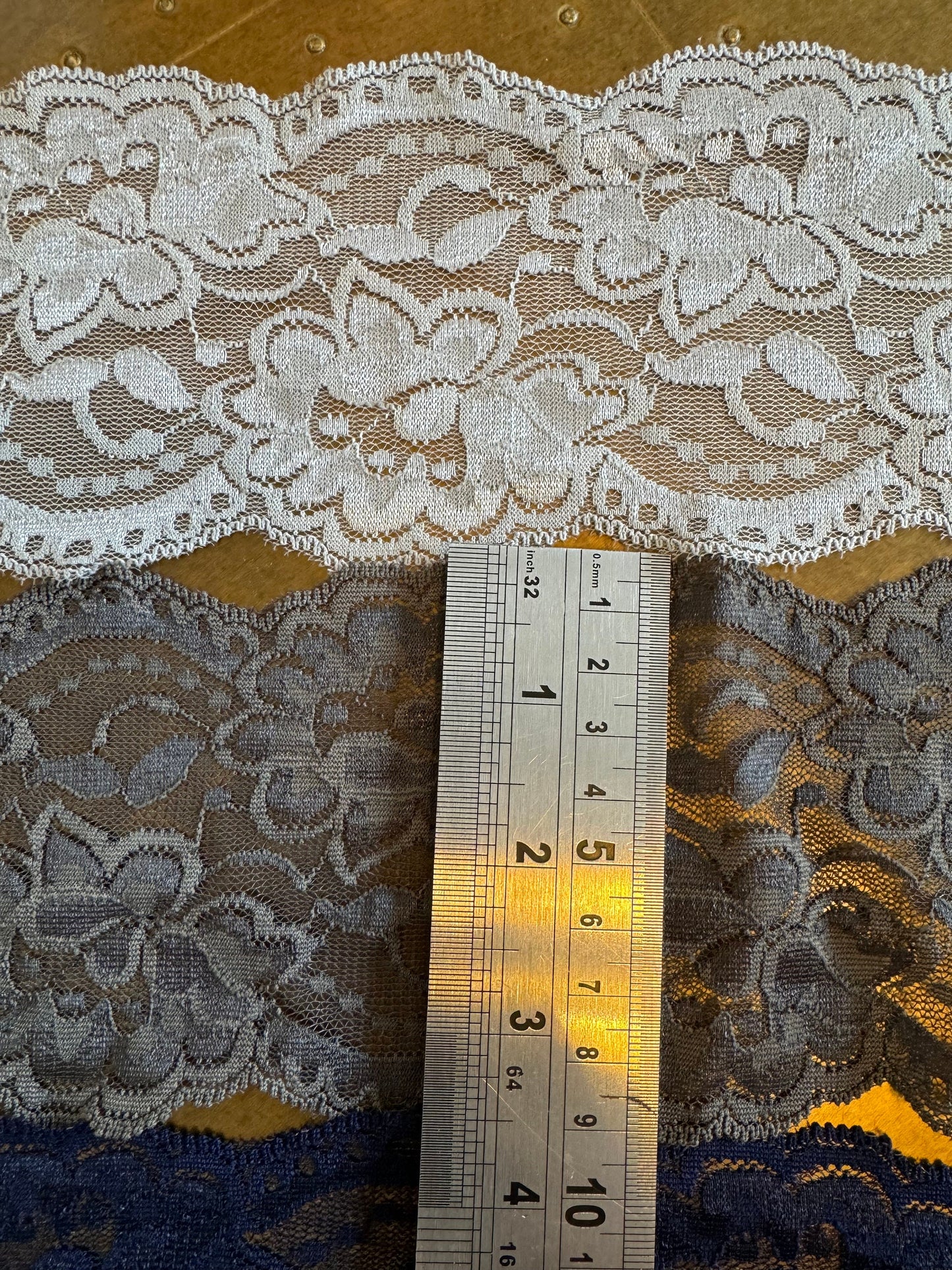 Wide Floral Stretch Lace Trim, Double Scallop, 3.5 Inch
