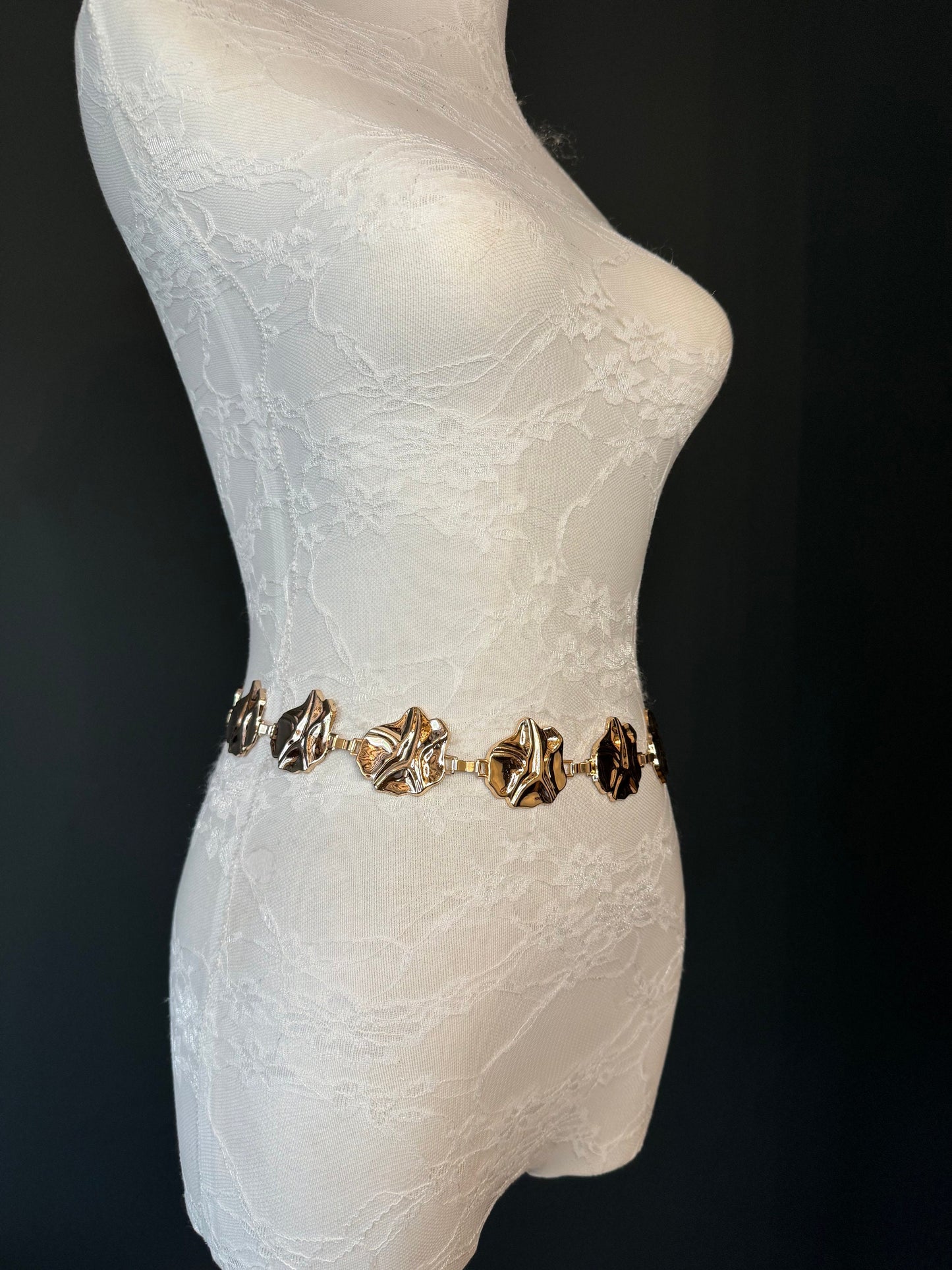 X-long Starfish Hammered Buckle Belt, Metal Belt, Teen Sizes, Sizes 18”-60”, Fan Design, Fan Collection, Gold, Metal belt, Fashion Accessory