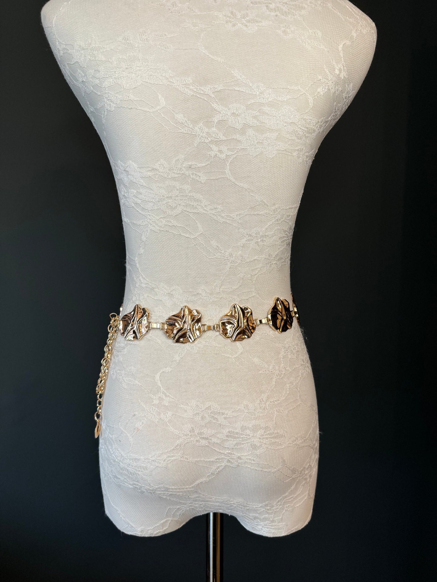 X-long Starfish Hammered Buckle Belt, Metal Belt, Teen Sizes, Sizes 18”-60”, Fan Design, Fan Collection, Gold, Metal belt, Fashion Accessory