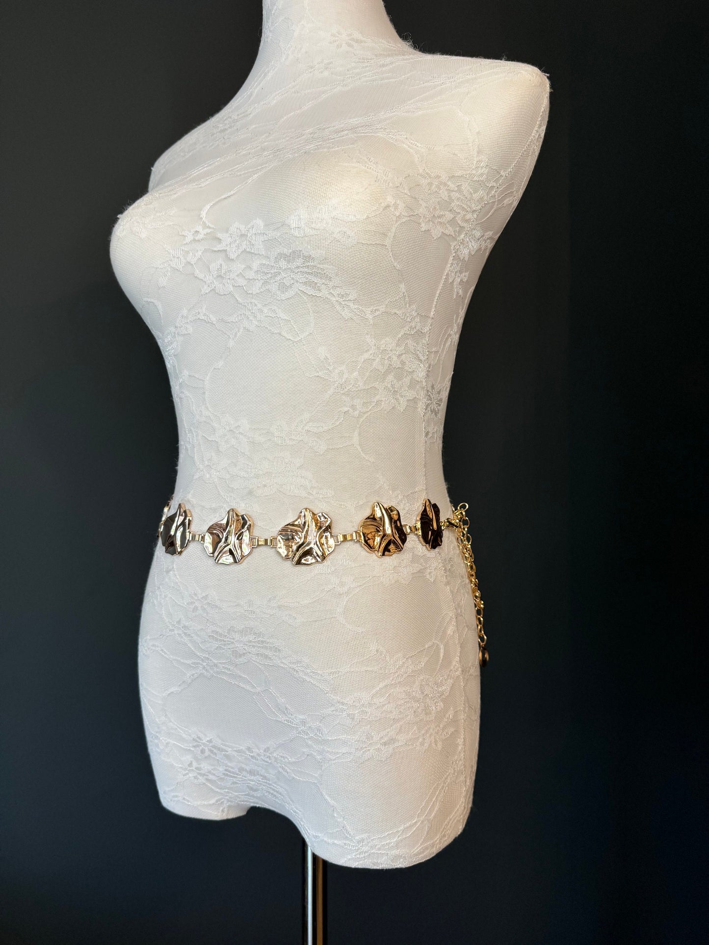 X-long Starfish Hammered Buckle Belt, Metal Belt, Teen Sizes, Sizes 18”-60”, Fan Design, Fan Collection, Gold, Metal belt, Fashion Accessory