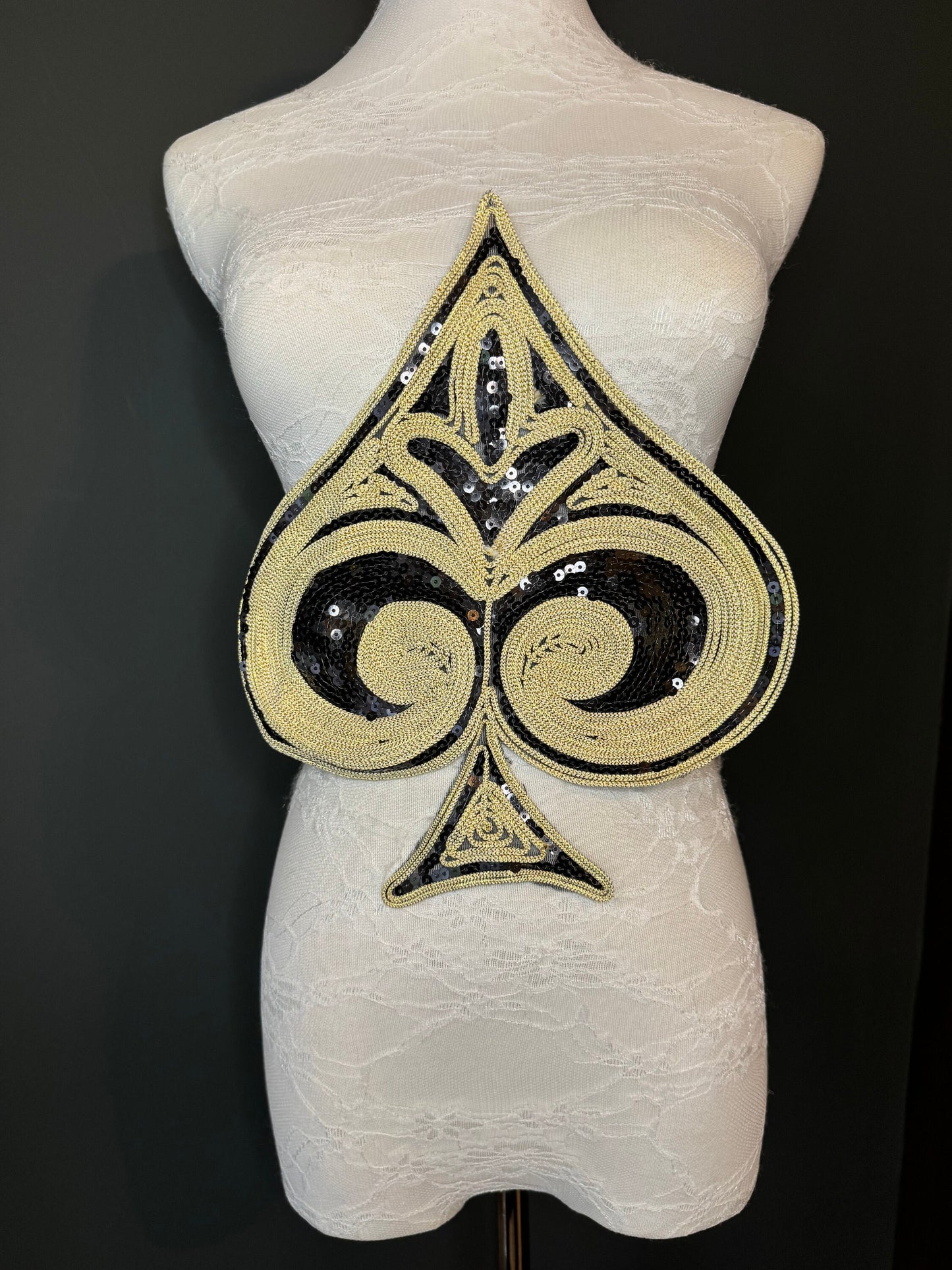 Lurex Motif, Spades, Ace of Spades, Motif, Sew on, Sequins, Crafts, Furnishings, Bags, Clothing, Costume, Fashion, Gold, Black,