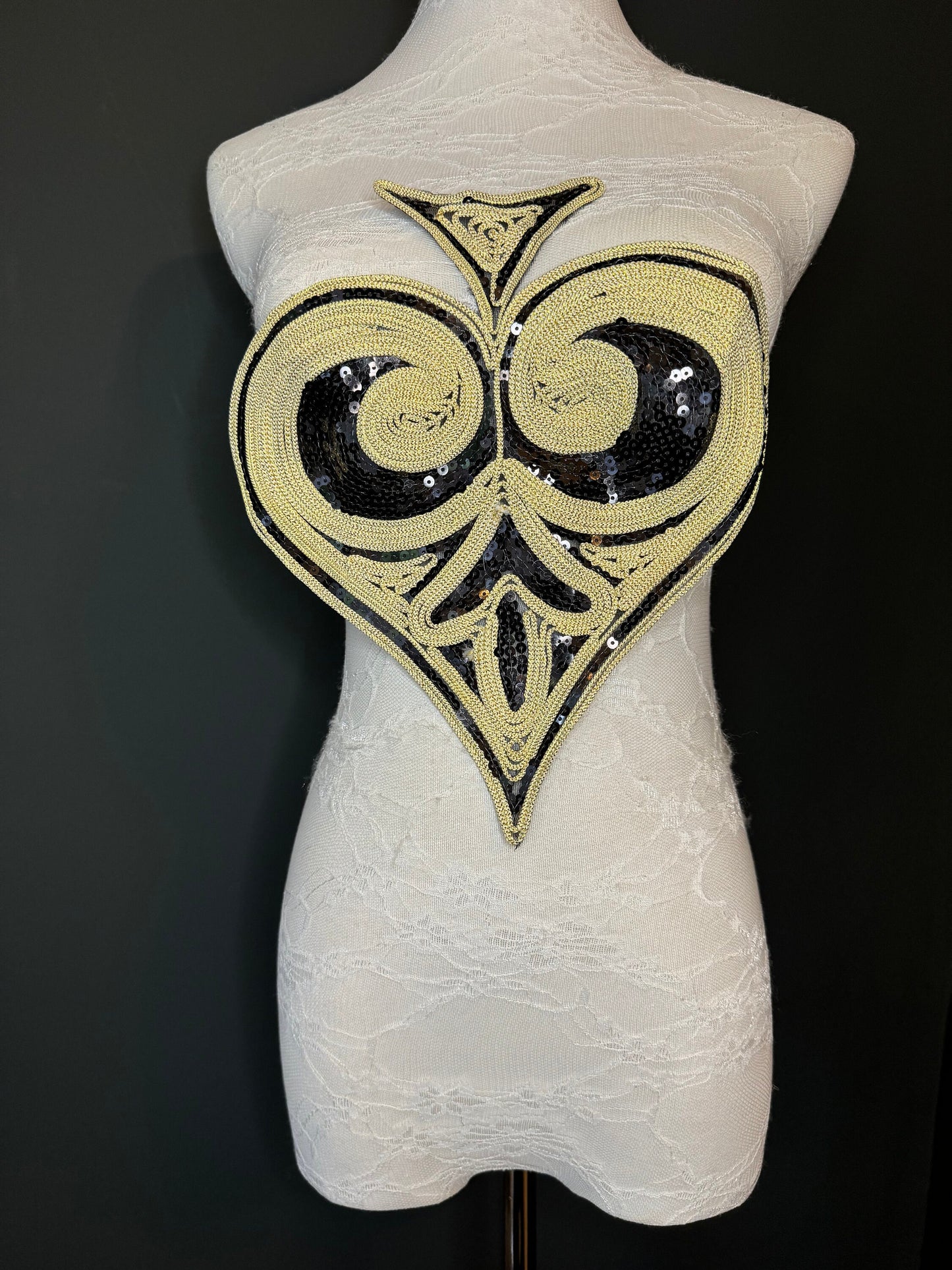 Lurex Motif, Spades, Ace of Spades, Motif, Sew on, Sequins, Crafts, Furnishings, Bags, Clothing, Costume, Fashion, Gold, Black,