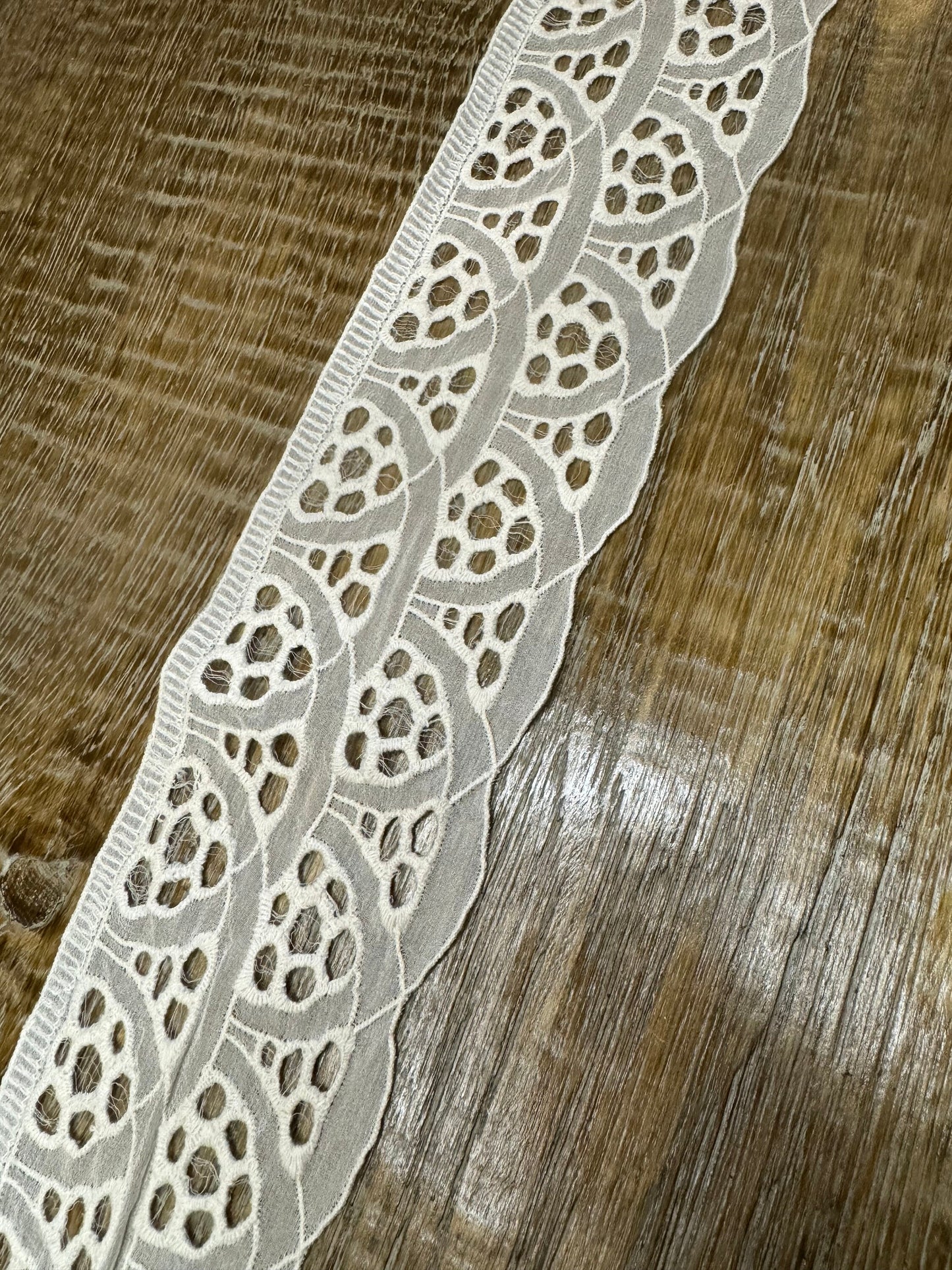 3.5” Lace, Lace, White, 8.5cm wide, Wide Beautiful Lace, Cream Lace trim, Dresses, Clothing, Furnishings, Crafts