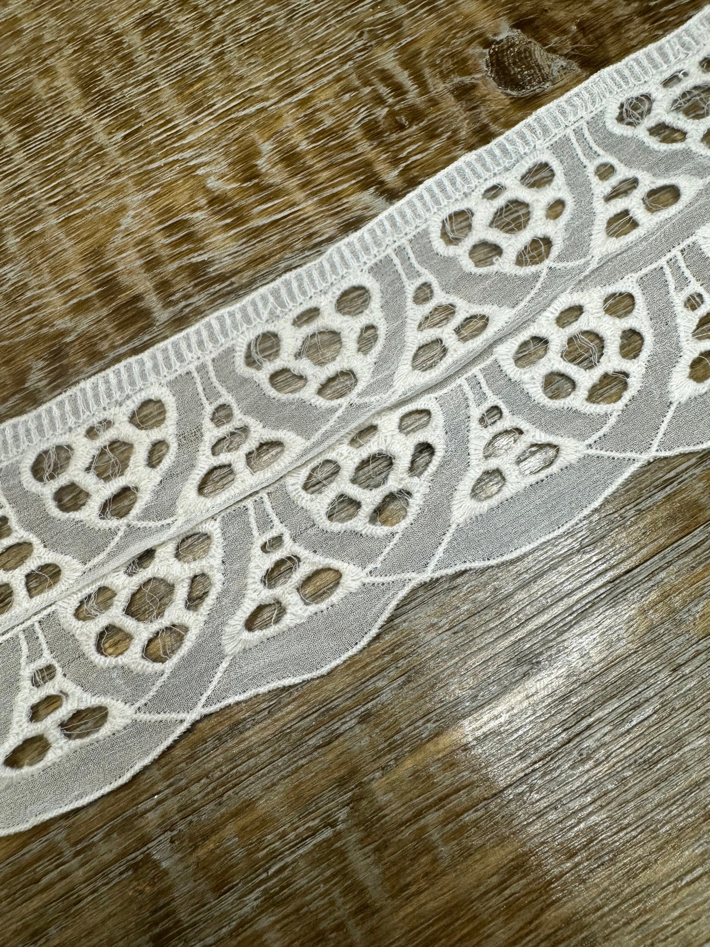 3.5” Lace, Lace, White, 8.5cm wide, Wide Beautiful Lace, Cream Lace trim, Dresses, Clothing, Furnishings, Crafts