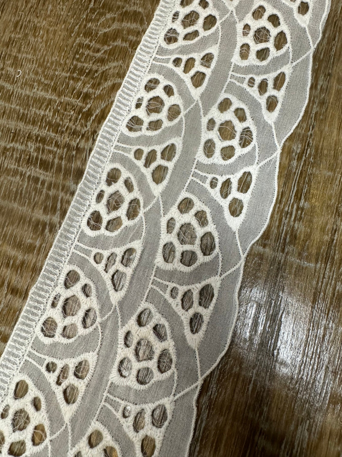 3.5” Lace, Lace, White, 8.5cm wide, Wide Beautiful Lace, Cream Lace trim, Dresses, Clothing, Furnishings, Crafts