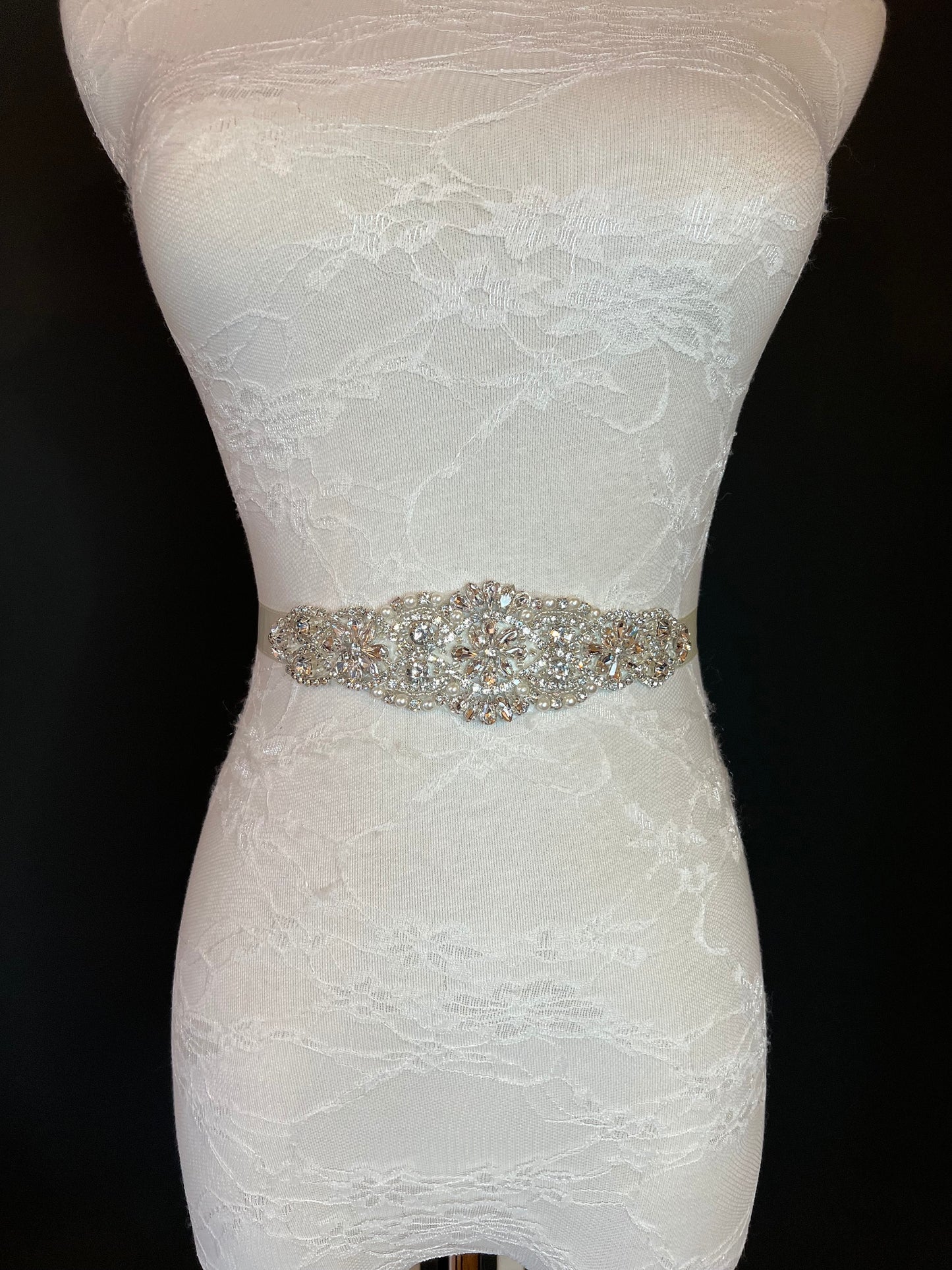 Wedding Belt, Bridal Belt, Sash Belt, Crystal Rhinestone, Cream Ribbon