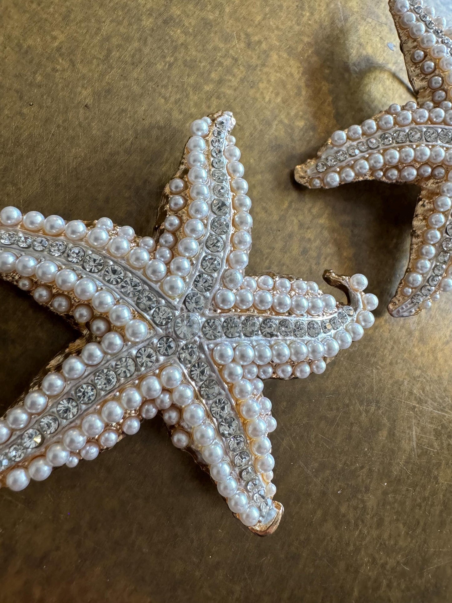 Starfish Brooch, Pearl Rhinestone Design, Gold Metal Accessory