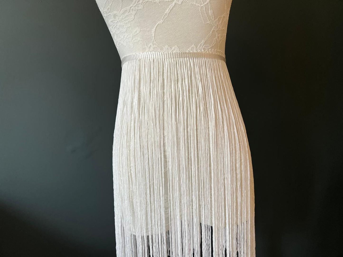 Ivory Fringe Trim, Dense Quality, 19" Drop