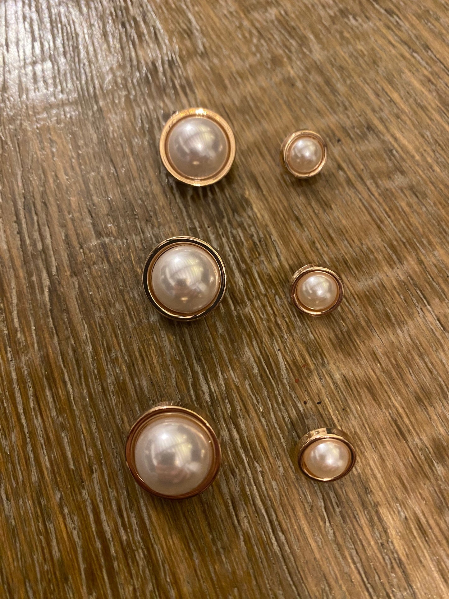 High Quality Gold Metal Pearl Shank Buttons (12mm, 18mm)