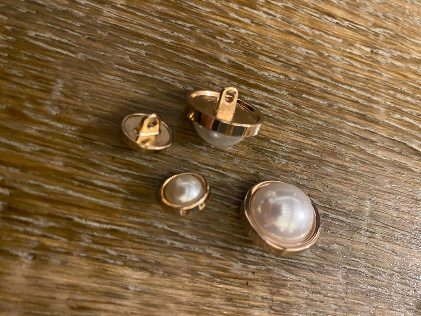 High Quality Gold Metal Pearl Shank Buttons (12mm, 18mm)