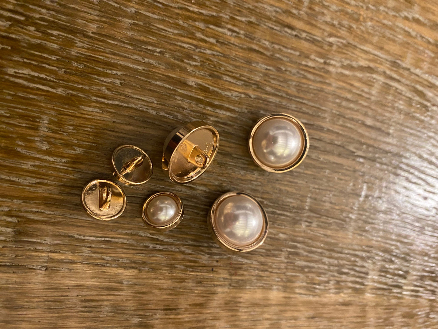 High Quality Gold Metal Pearl Shank Buttons (12mm, 18mm)