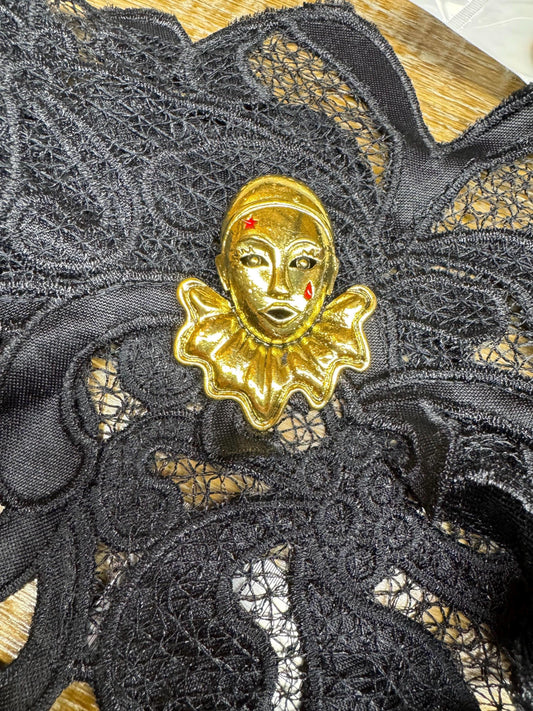 3D Gold Jester Brooch: Metal Pin Accessory (2" x 2.5")