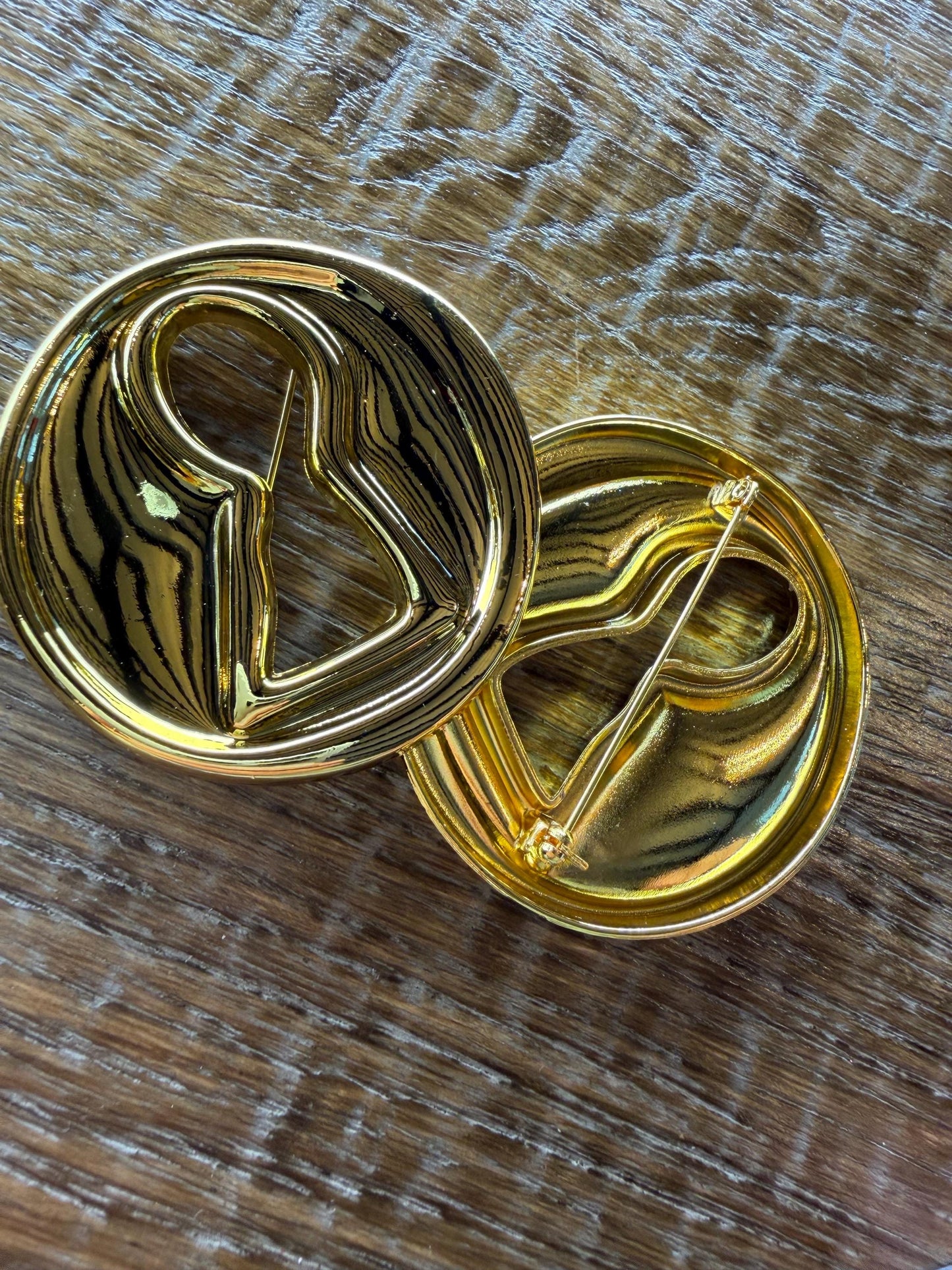 Large Gold Keyhole Brooch, Statement Metal Pin (6cm)