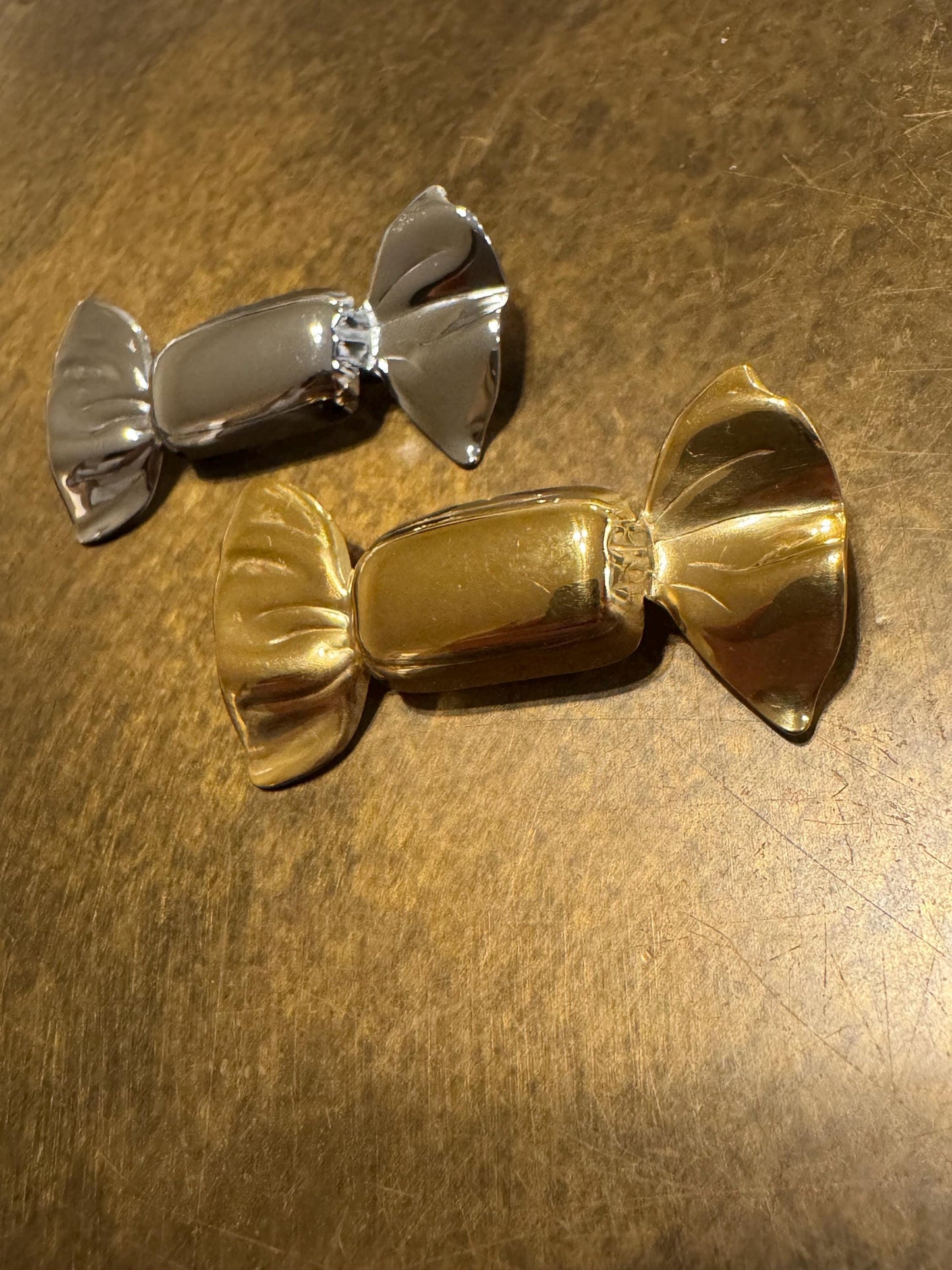 Metal Sweet Brooch, Brooch, Pin on, Solid Metal, Accessory, 2”, Unusual, Gift, FAN Design, Brooches, Festival, Gift, Gold, Silver