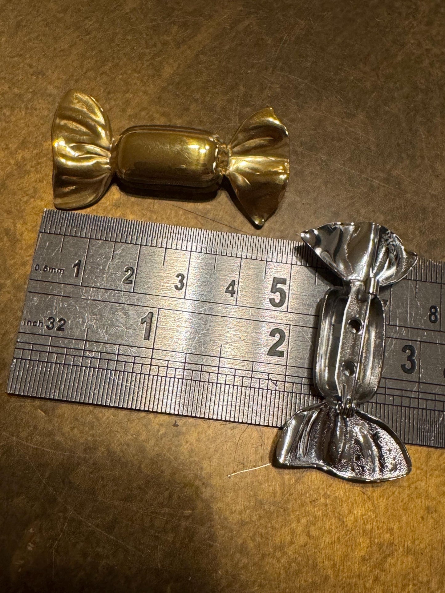 Metal Sweet Brooch, Brooch, Pin on, Solid Metal, Accessory, 2”, Unusual, Gift, FAN Design, Brooches, Festival, Gift, Gold, Silver