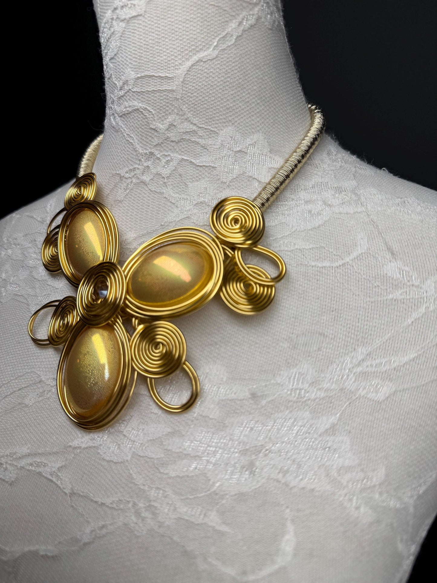 Gold Necklace, Abstract Style, High Quality, Chain Necklace, Fashion, FAN Design, Gift, Beach, Resort, Gift, Festival, Elegant, Statment