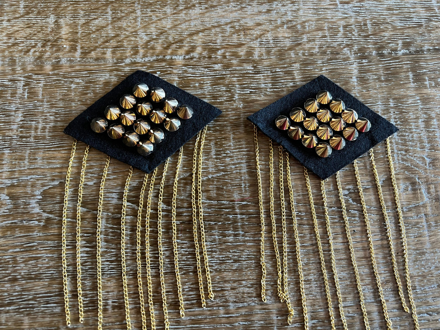 Gold Studded Diamond Patch with Hanging Chain
