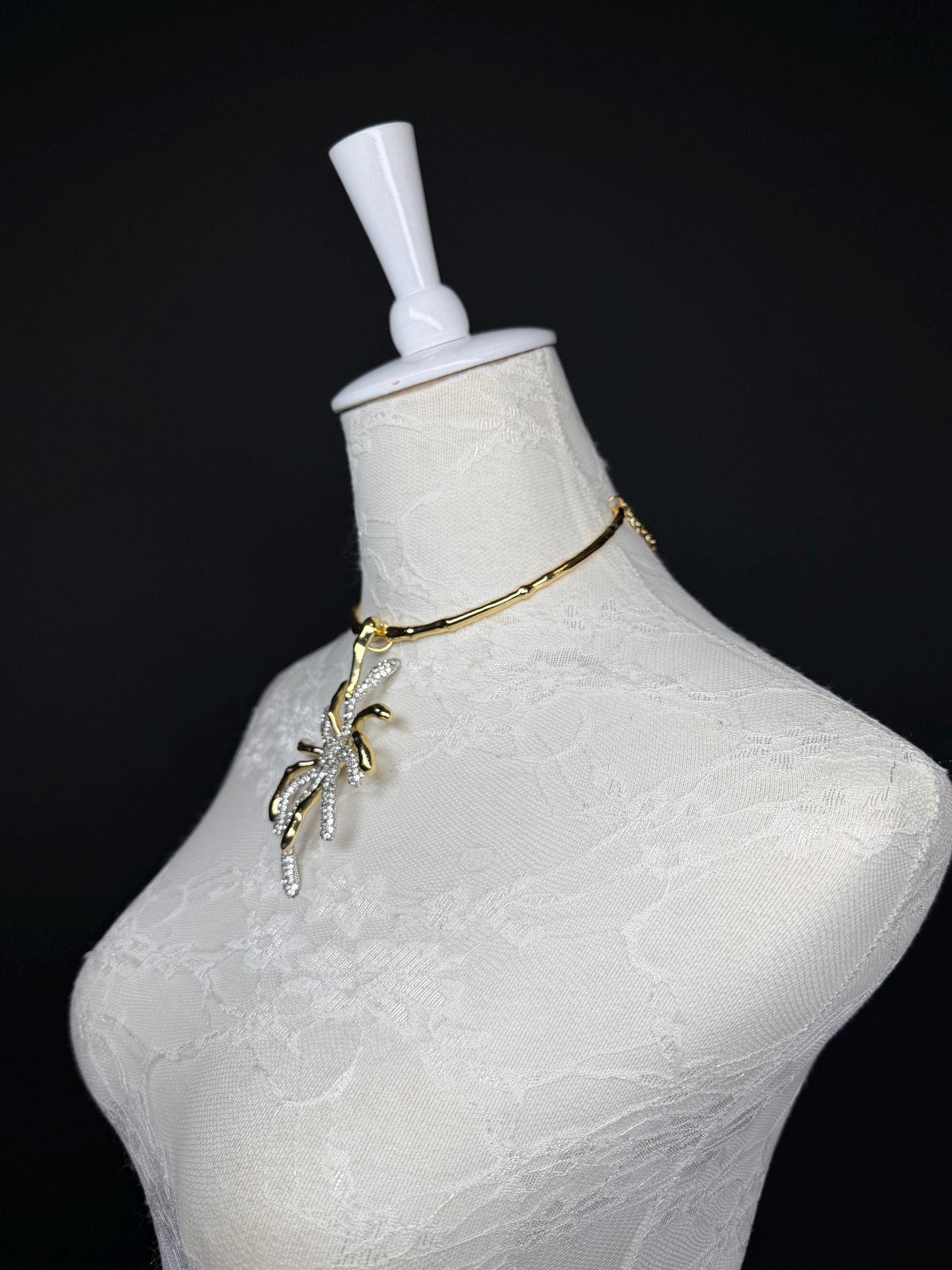 Elegant Gold Rhinestone Choker Necklace