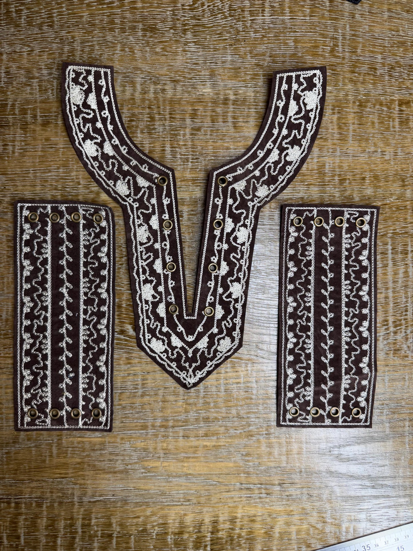 Appliqué, Stylish Trim, Vintage Style, Brown, Eegant, Easy to Sew, Sewing, Lace, Dresses, FAN Design, FAN Fashion