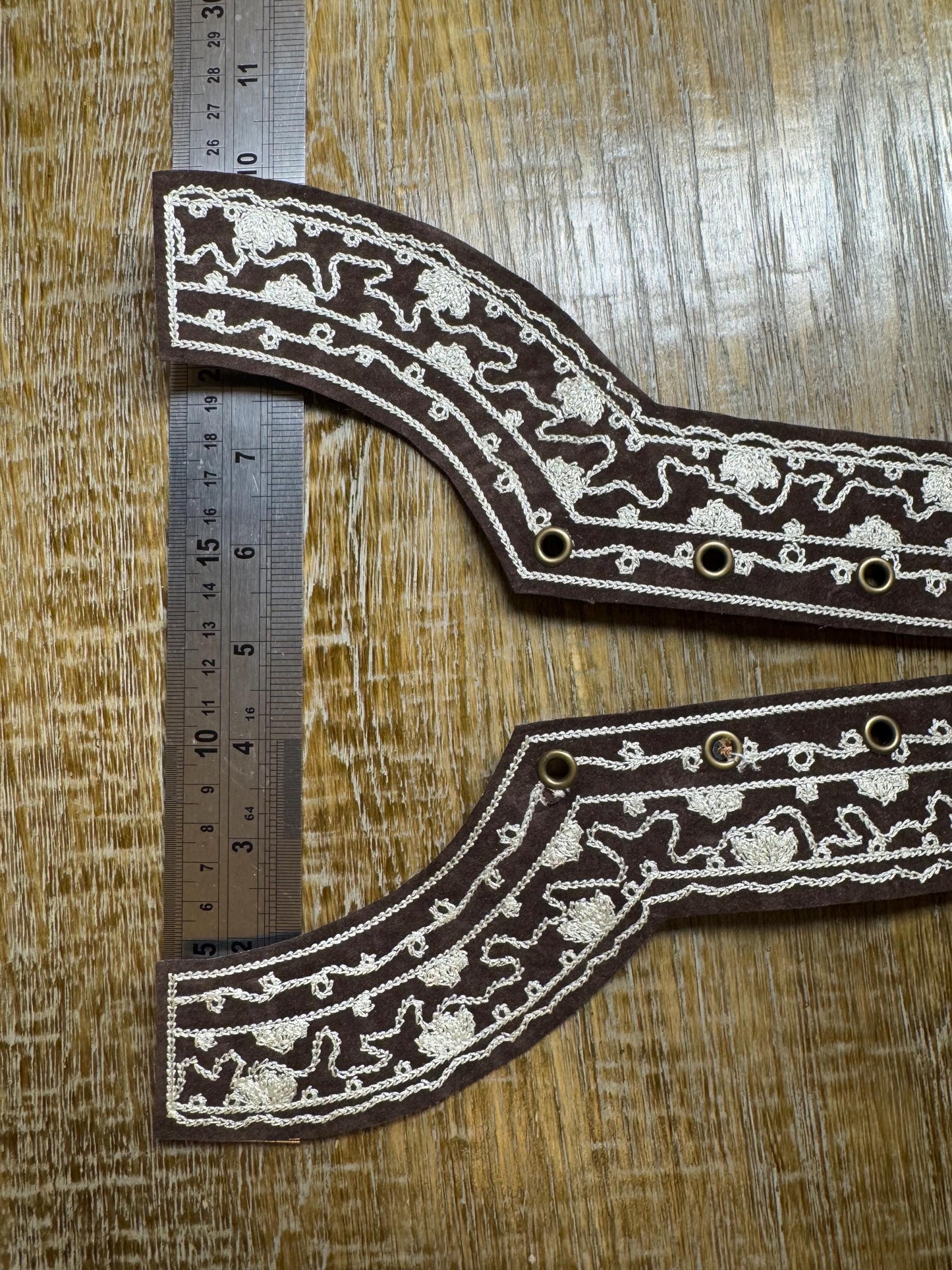Appliqué, Stylish Trim, Vintage Style, Brown, Eegant, Easy to Sew, Sewing, Lace, Dresses, FAN Design, FAN Fashion