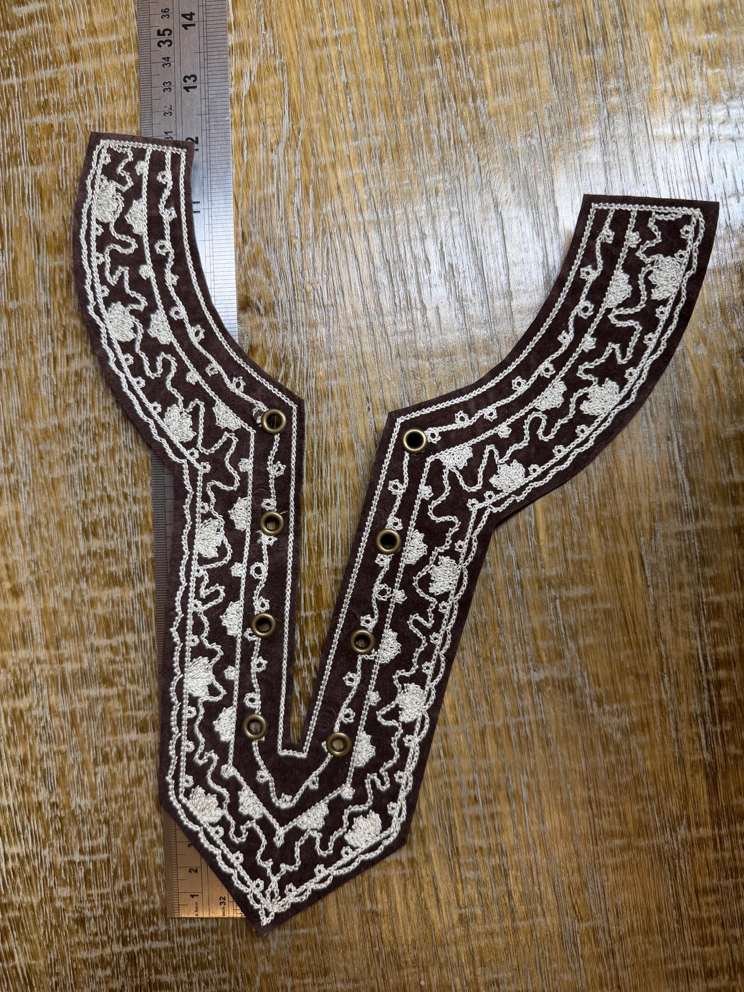 Appliqué, Stylish Trim, Vintage Style, Brown, Eegant, Easy to Sew, Sewing, Lace, Dresses, FAN Design, FAN Fashion