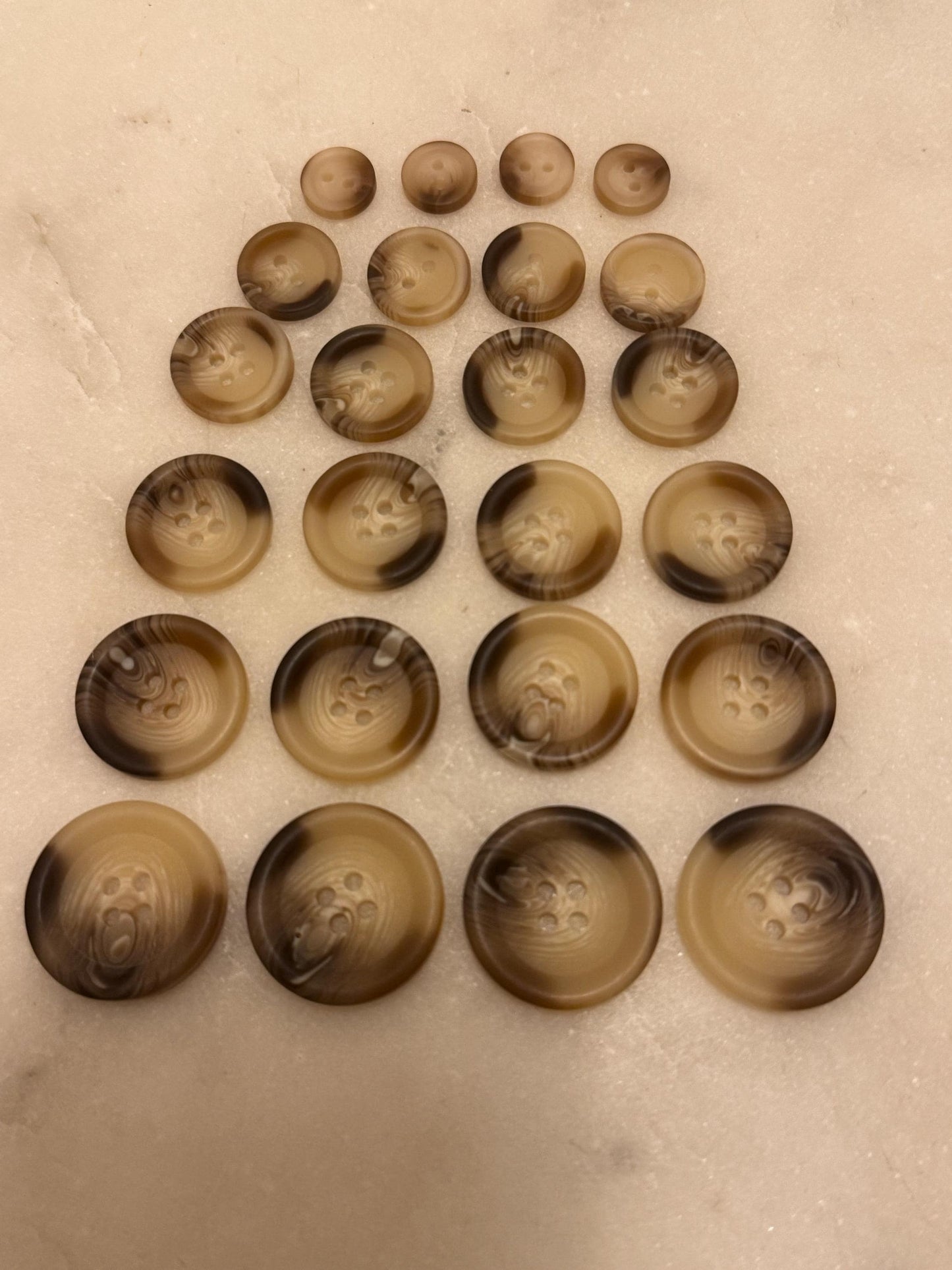 Mock Horn Button, 6 Sizes, 25mm, 23mm, 21mm, 18mm, 15mm, 12mm, 11.5mm