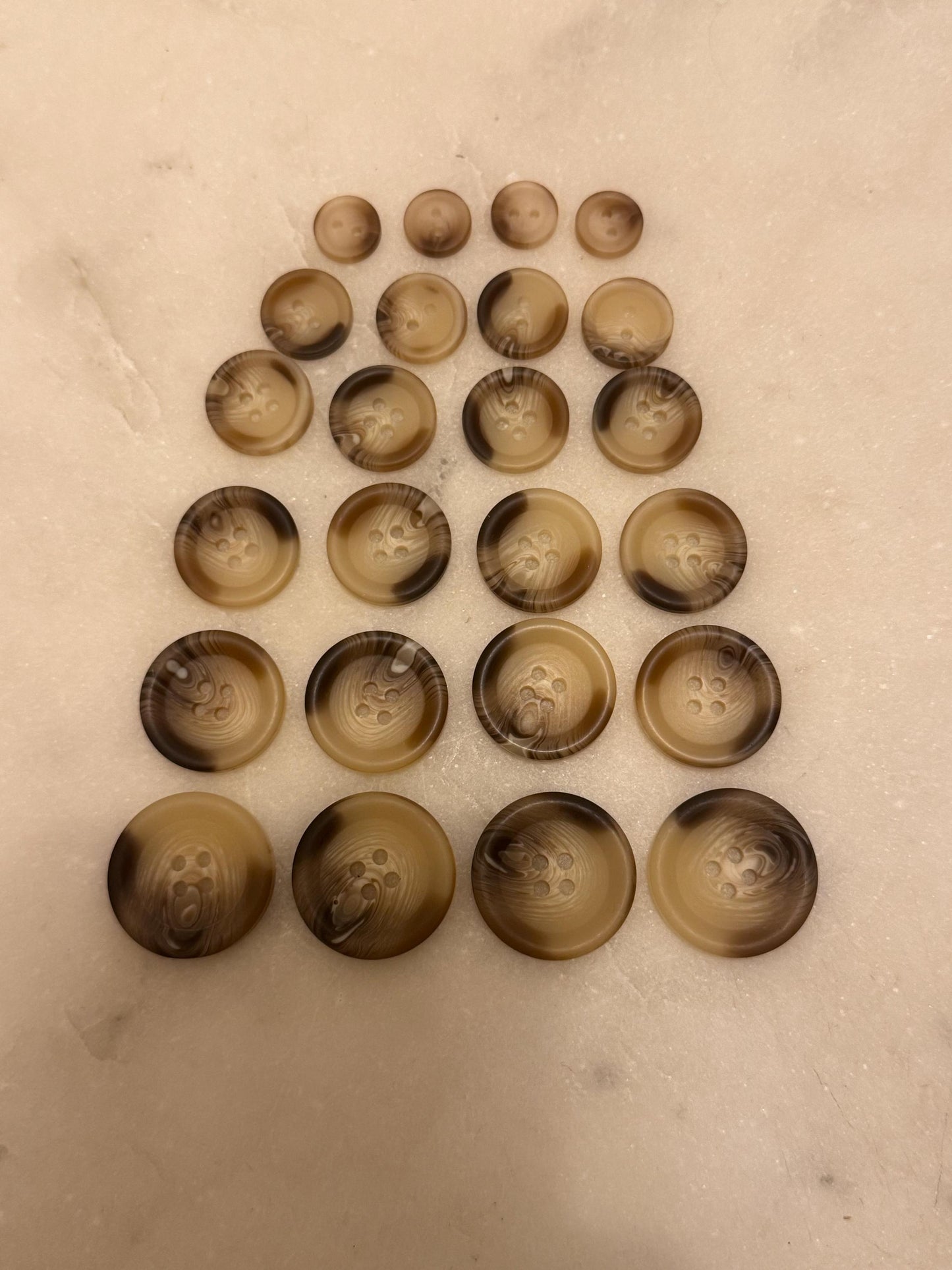 Mock Horn Button, 6 Sizes, 25mm, 23mm, 21mm, 18mm, 15mm, 12mm, 11.5mm