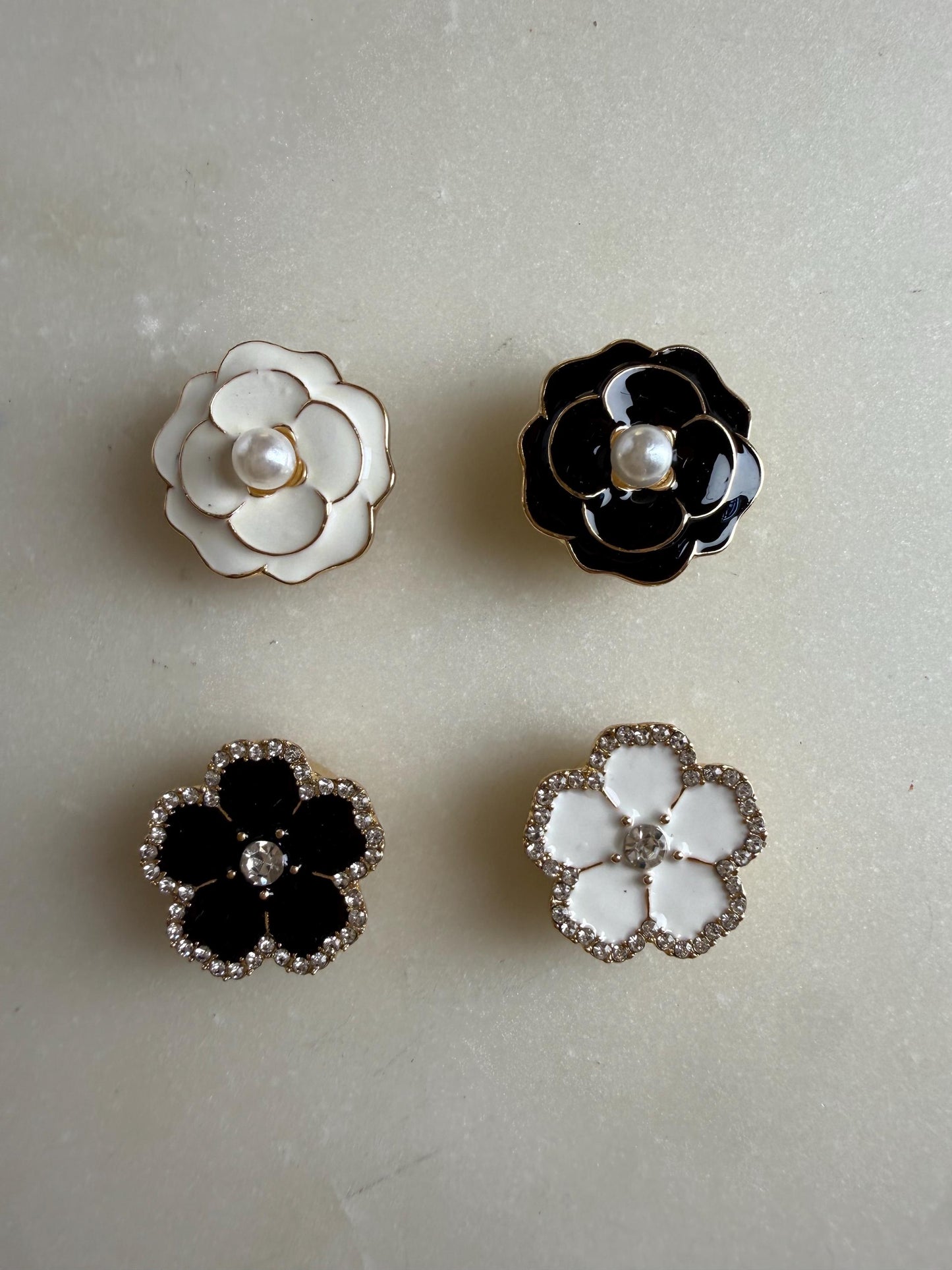 Flower Button Covers for Shirts (Fits up to 18L), Bridal & Wedding Shirt Accessories