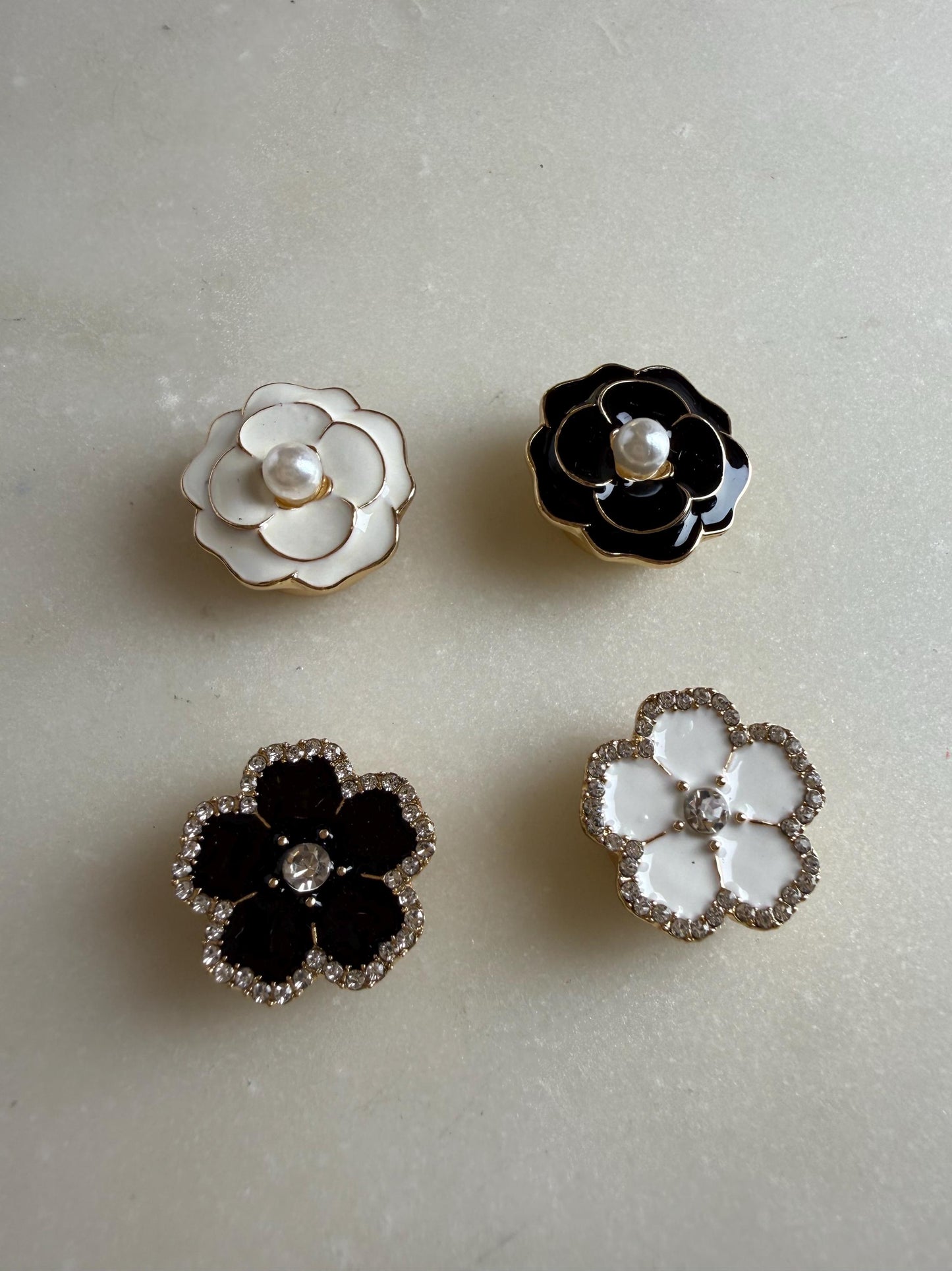Flower Button Covers for Shirts (Fits up to 18L), Bridal & Wedding Shirt Accessories