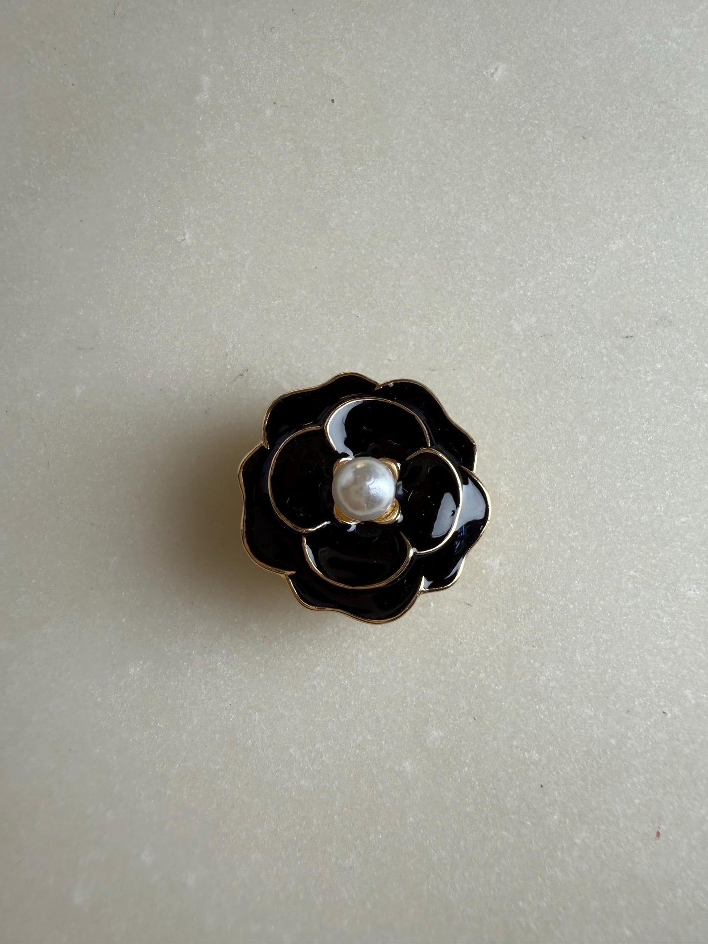 Flower Button Covers for Shirts (Fits up to 18L), Bridal & Wedding Shirt Accessories