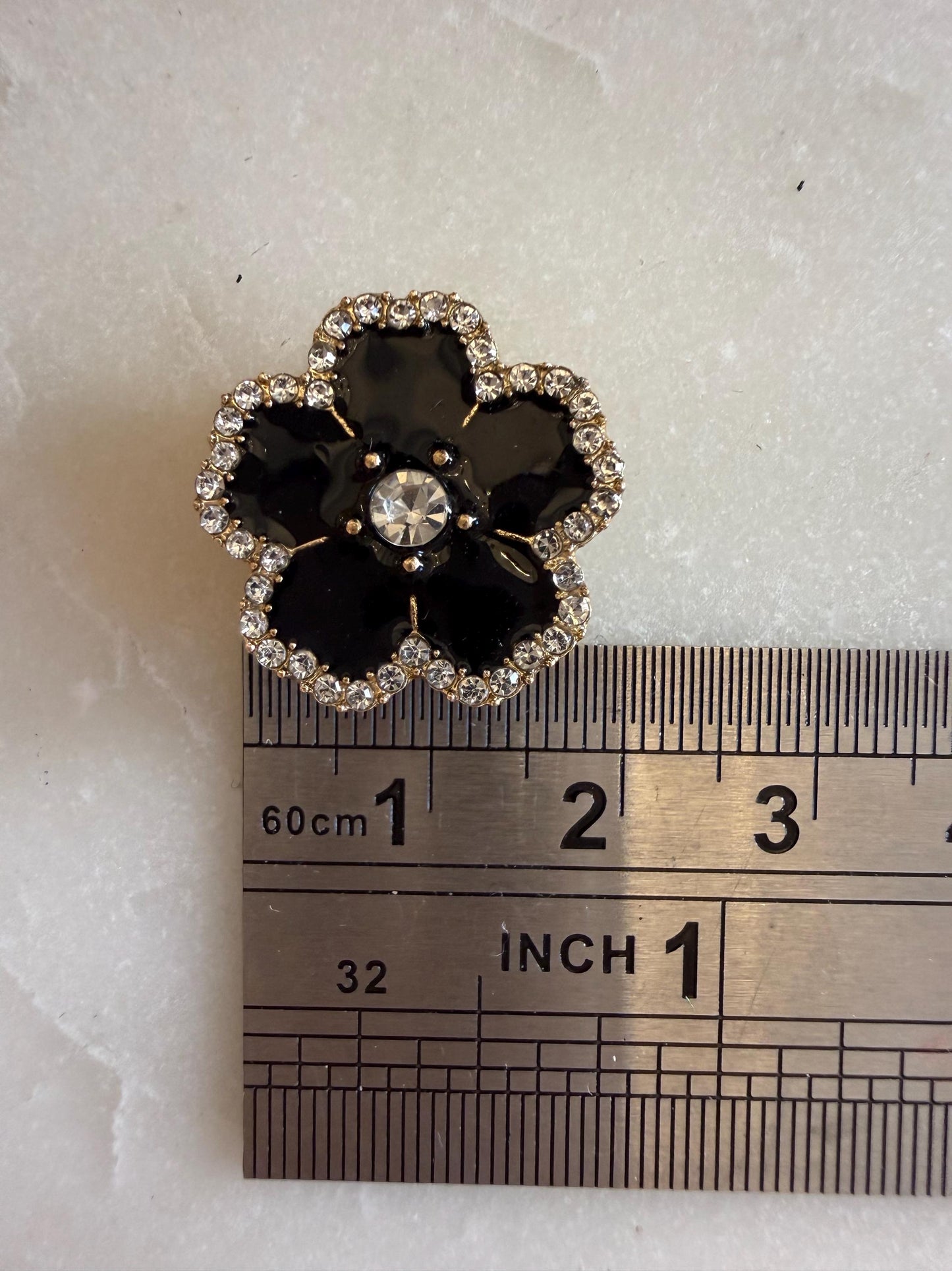 Flower Button Covers for Shirts (Fits up to 18L), Bridal & Wedding Shirt Accessories