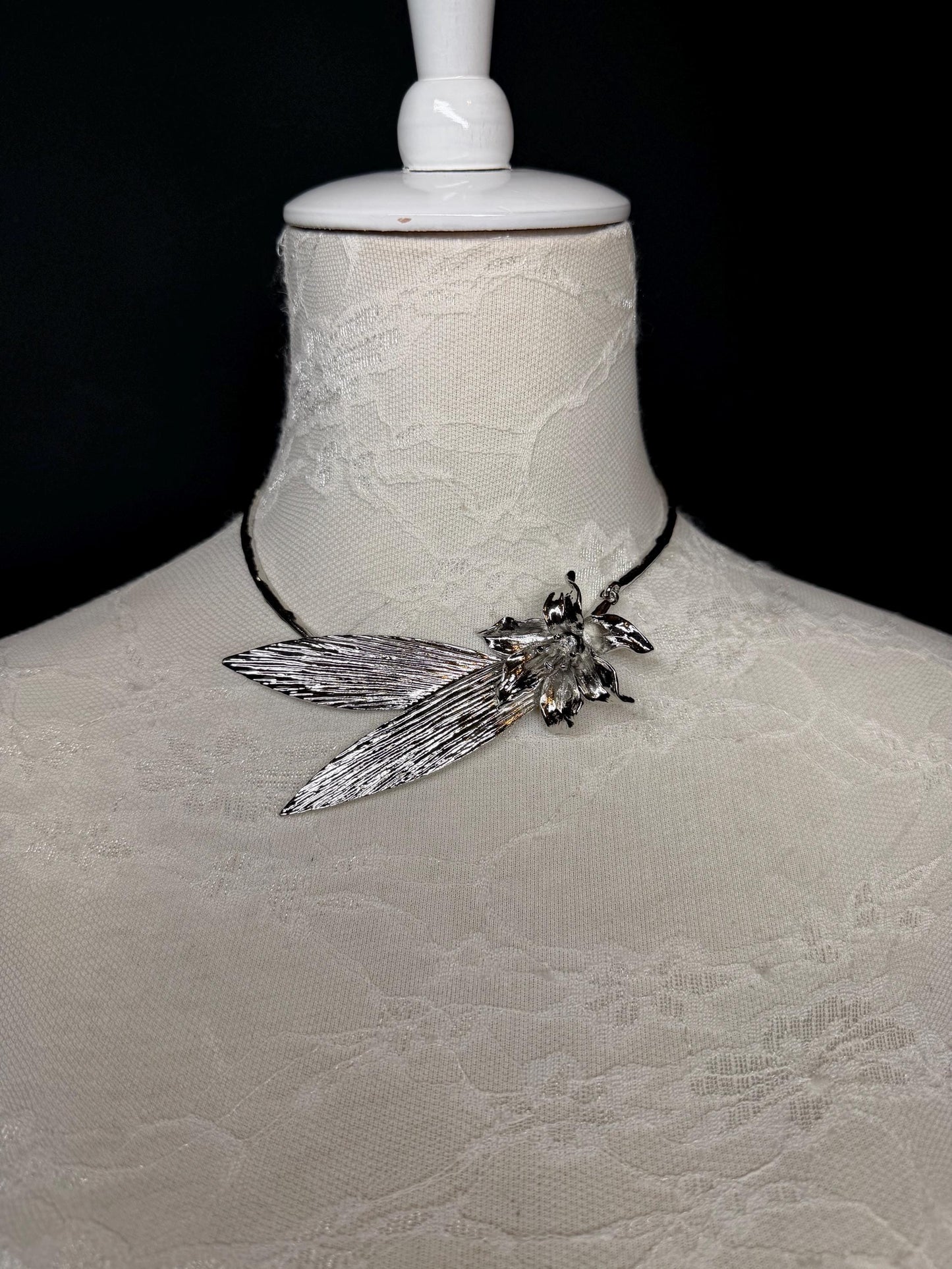 Handmade Floral Leaf Choker