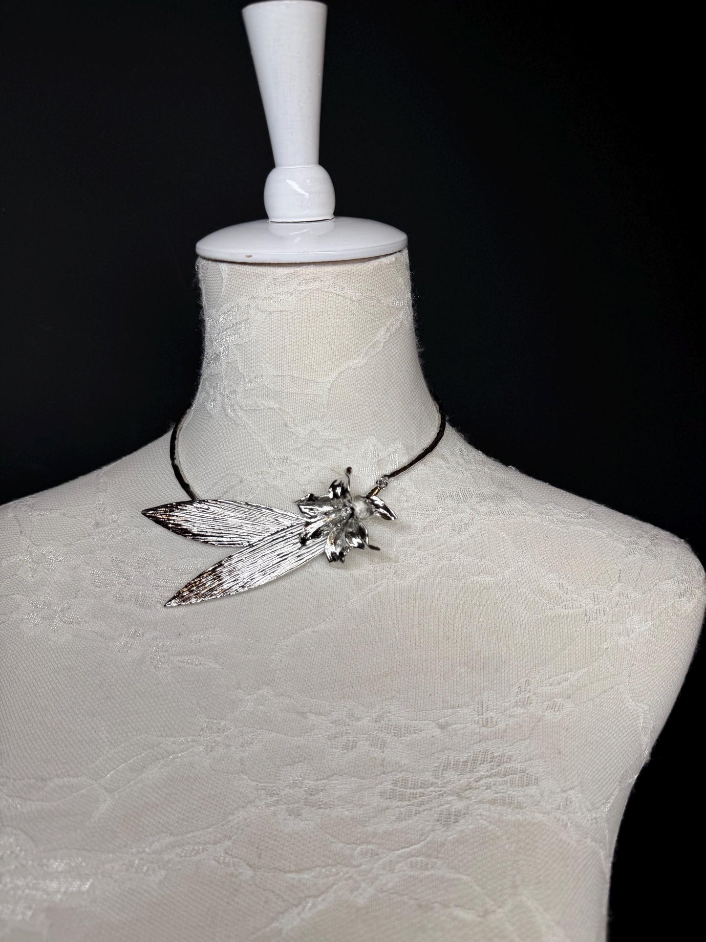 Handmade Floral Leaf Choker