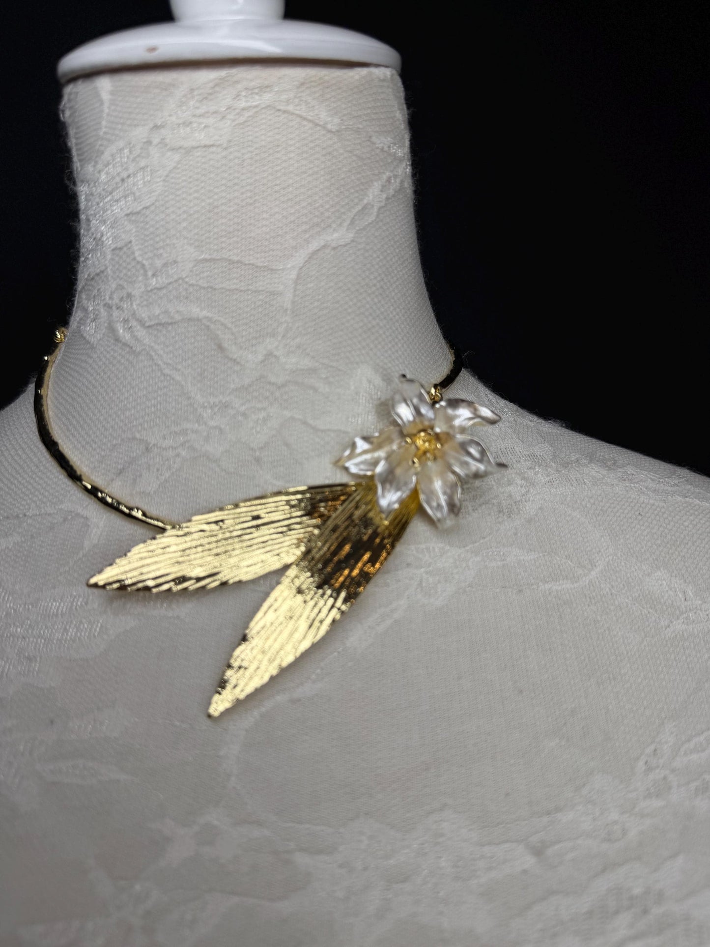 Handmade Floral Leaf Choker