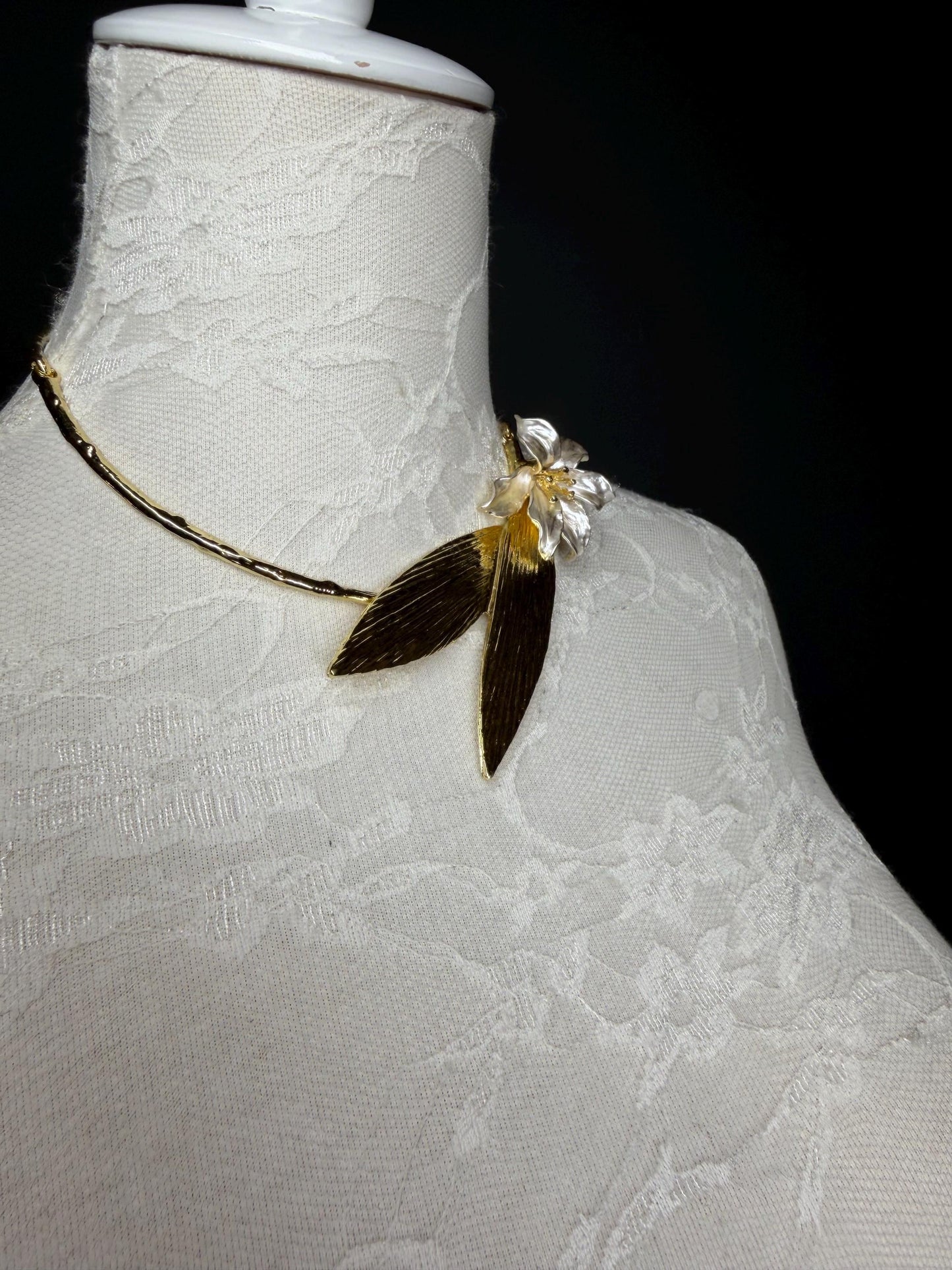 Handmade Floral Leaf Choker