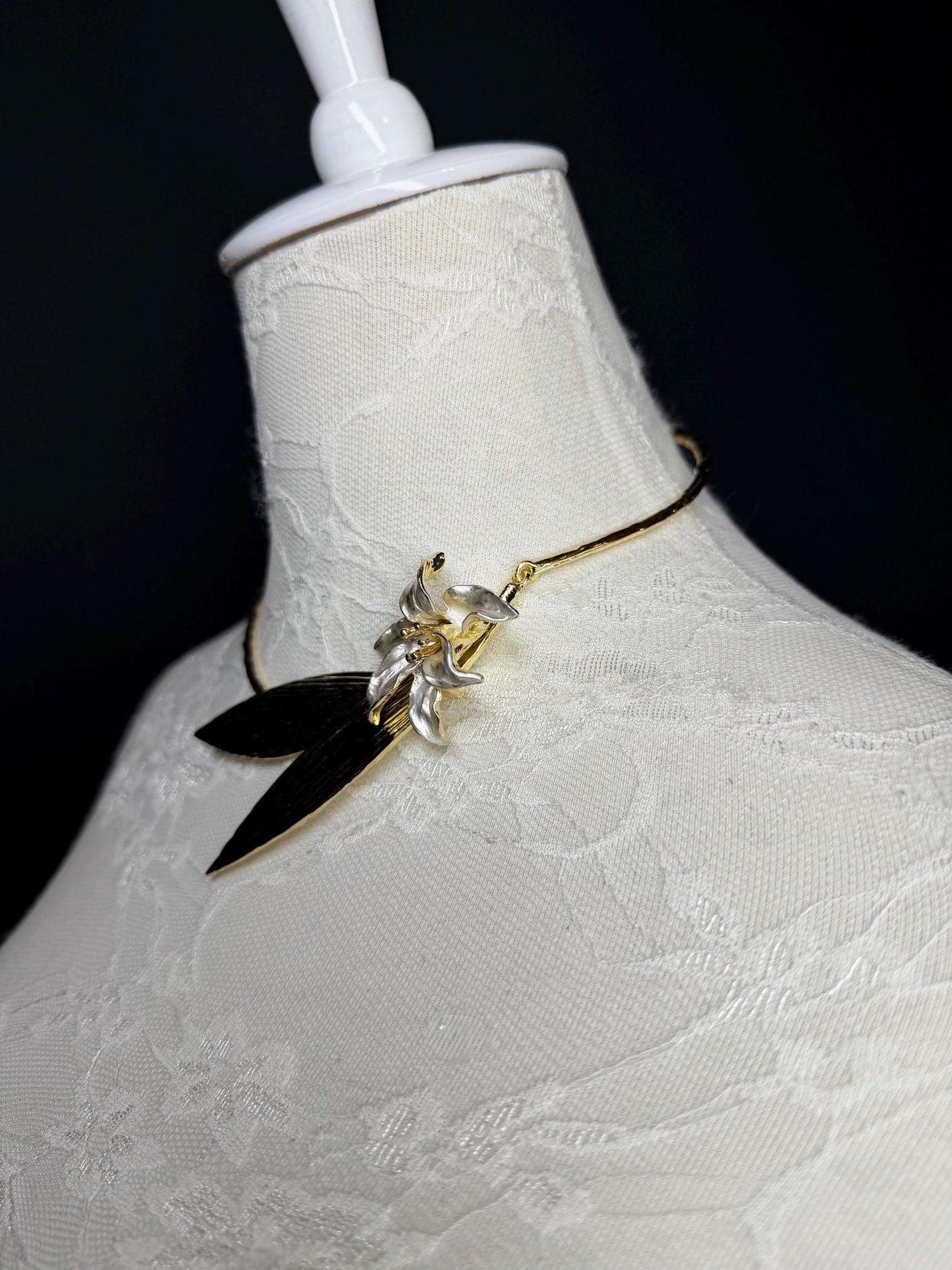 Handmade Floral Leaf Choker