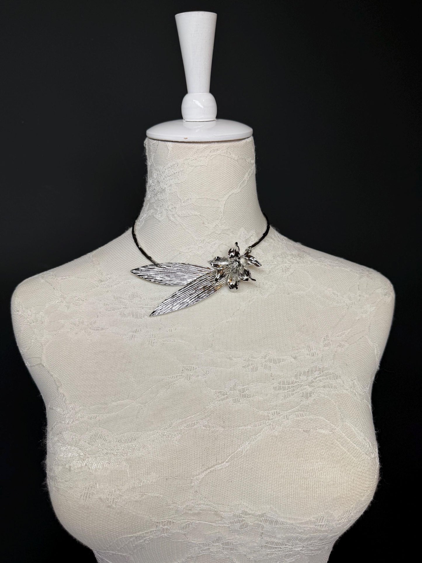 Handmade Floral Leaf Choker