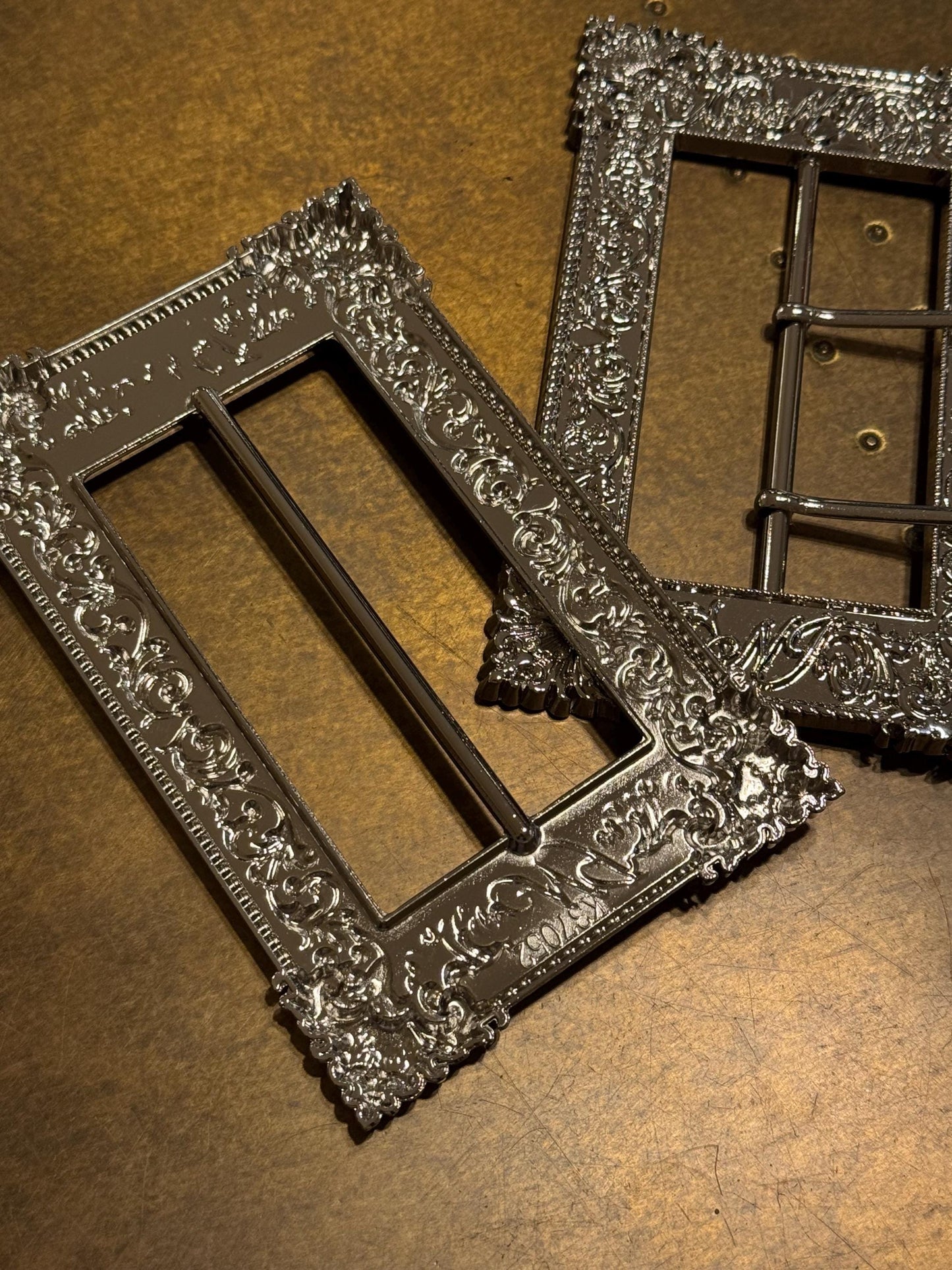 Exquisite Metal Buckle, Couture Costume Belt Buckle (14cm x 9cm)