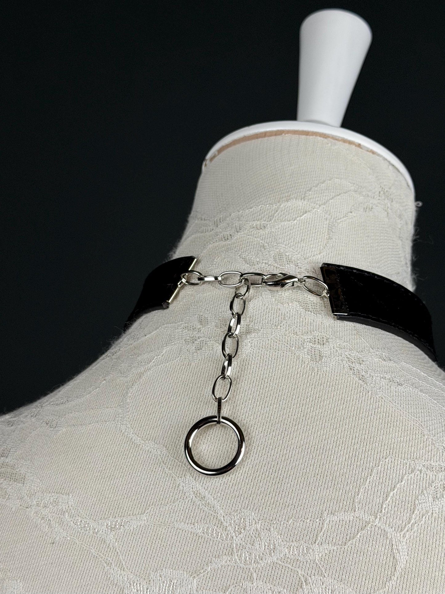 Elegant Faux Leather Choker Necklace: Silver, Gold Metal Accents