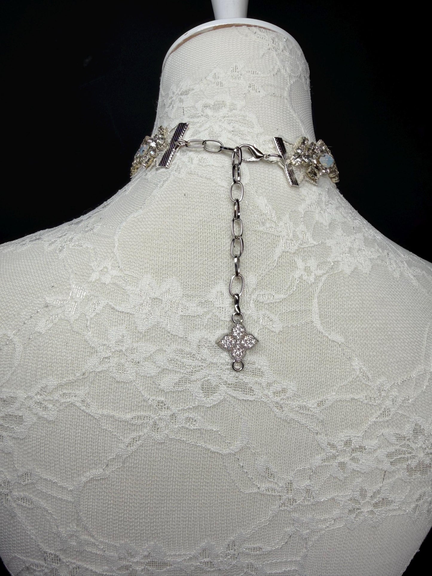 Pearl Jewel Choker: Handmade Elegant Bridal Necklace, Diamante, Jewels, Silver