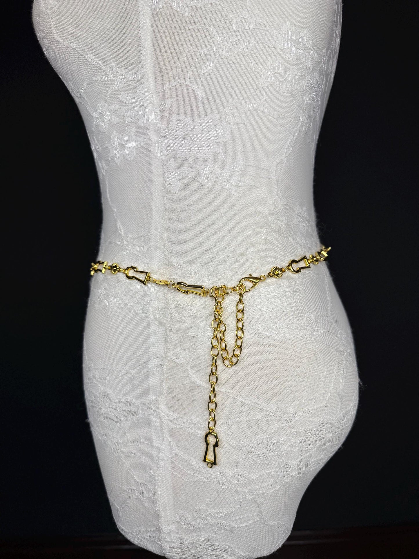 X-long Key Lock Design Belt, Metal Belt, Teen Sizes, Size 18”-60”, Fan Design, Fan Collection, Gold, Metal belt, Fashion Accessory