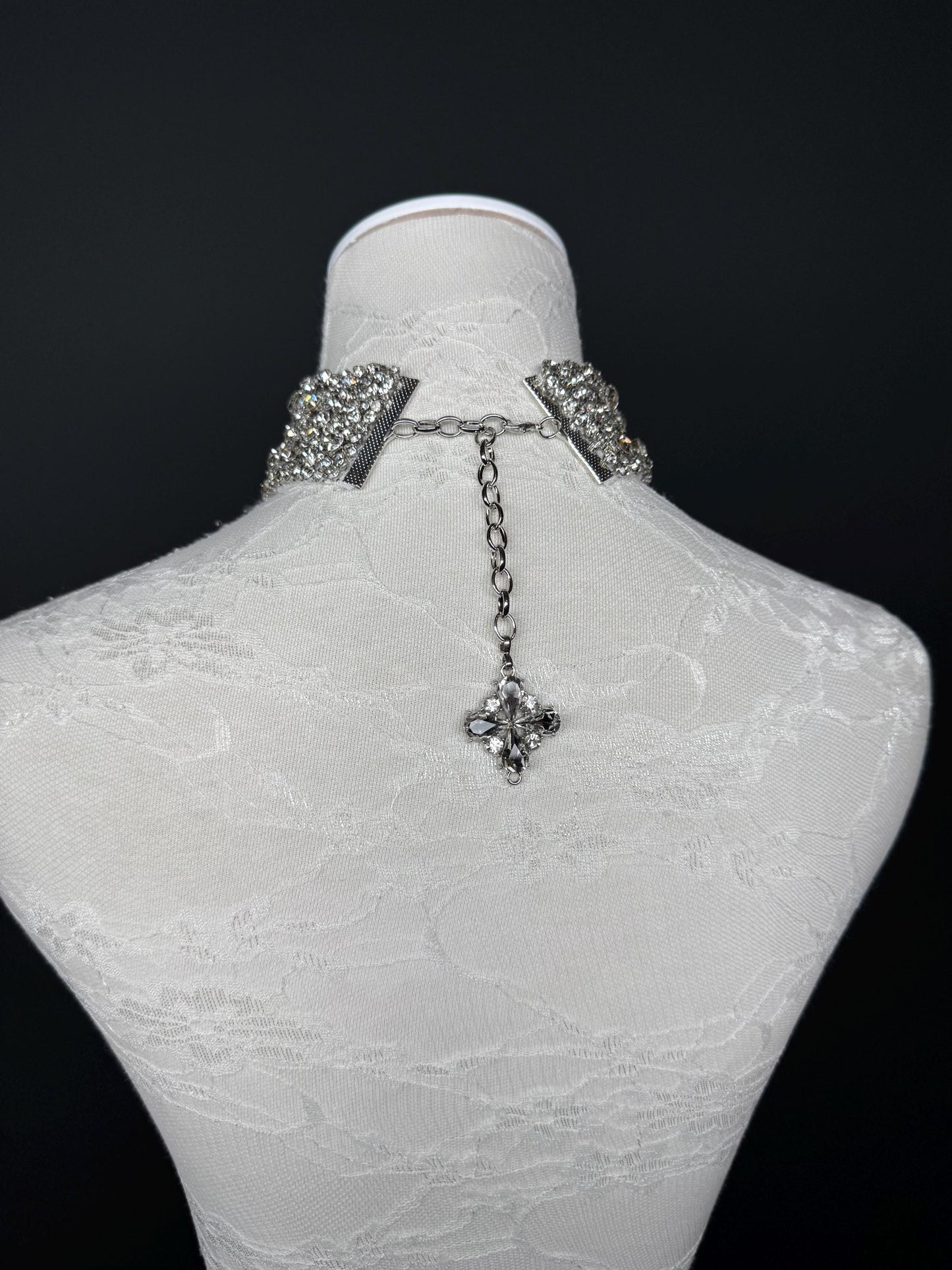 Jewel Rhinestone with Pearl Choker Handmade, Exclusive FAN Design