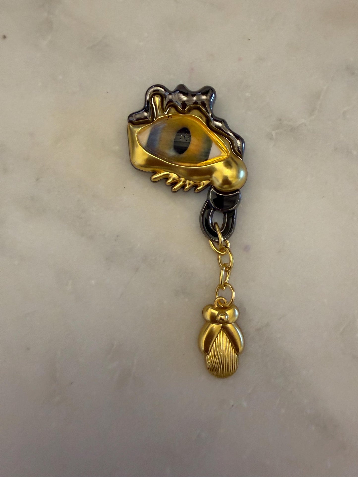 Brooch, Eye Brooch, Pin on Gold, 9.5cm x 4.5cm