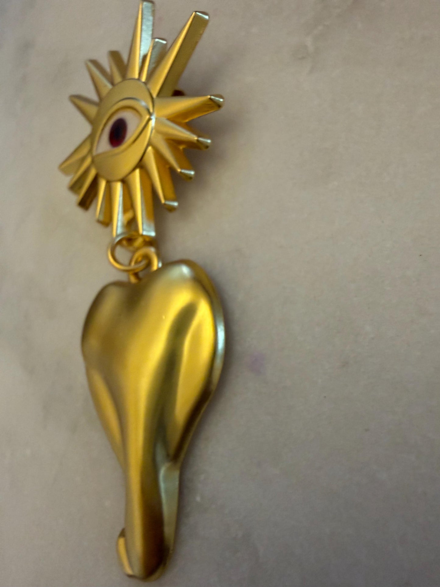 Brooch, Eye Brooch, Pin on Gold, 8.5cm x 4cm